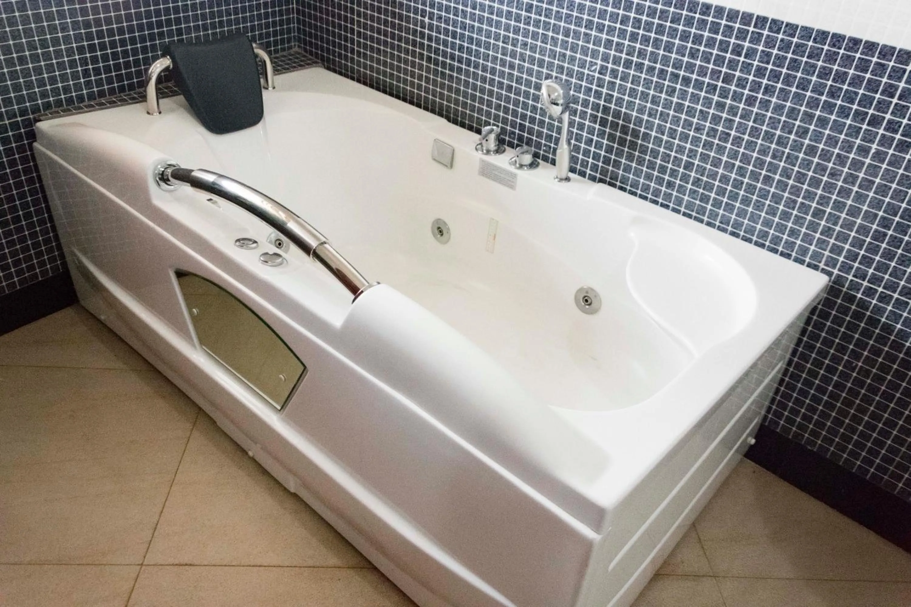 Bathroom in Super Paradise Hotel