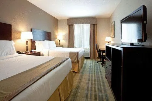 Photo of the whole room, Bed in Holiday Inn Express & Suites - CUT OFF GALLIANO by IHG