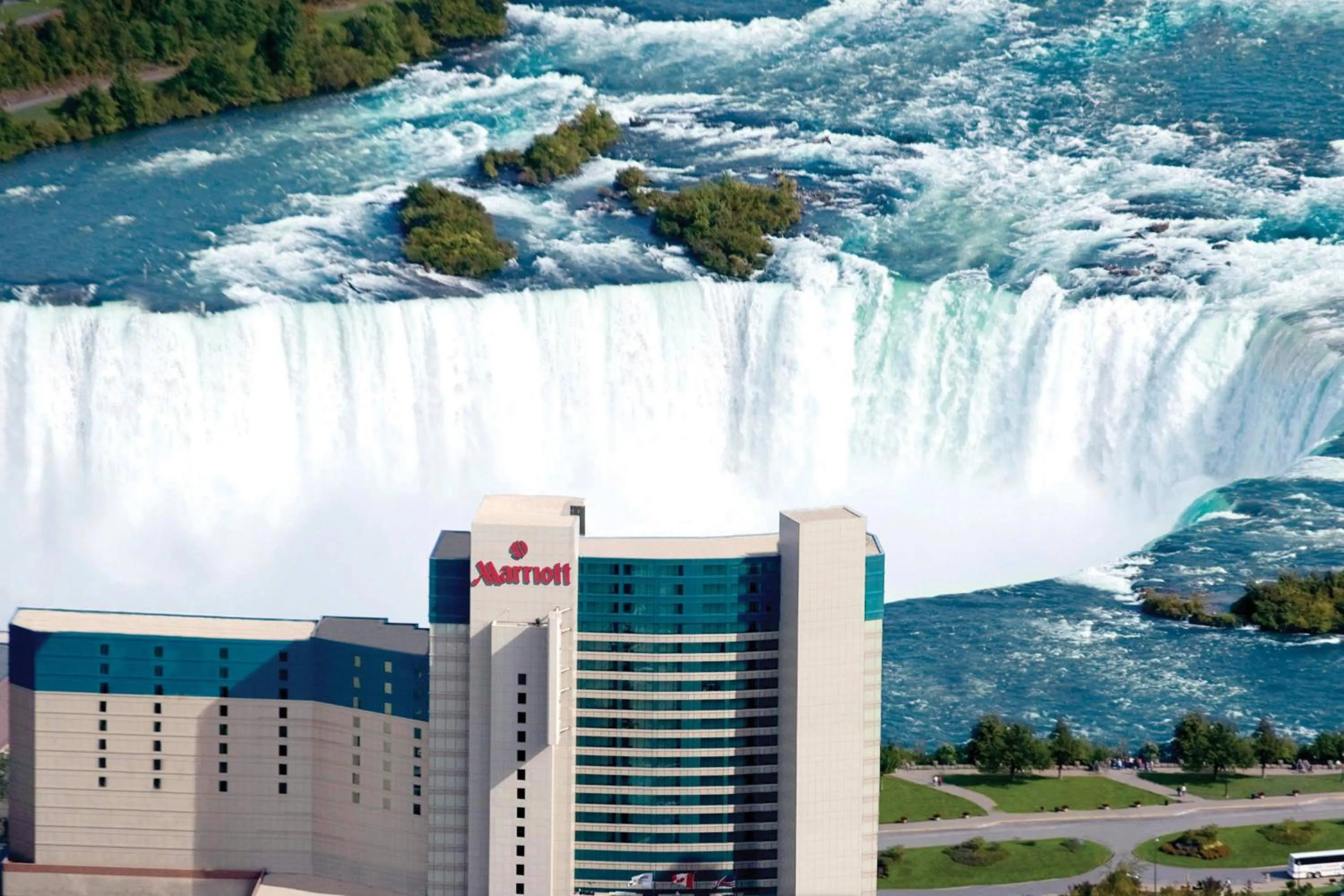 Property building in Niagara Falls Marriott Fallsview Hotel & Spa