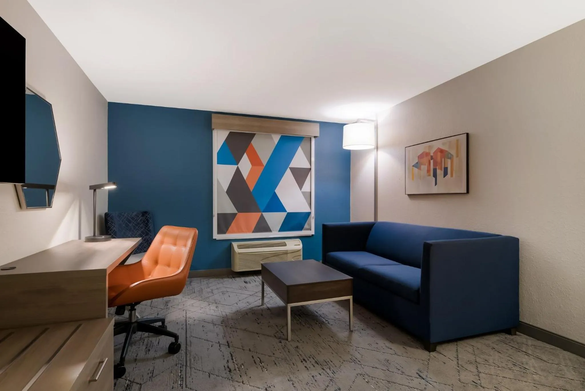 Photo of the whole room in Holiday Inn Express Hotel & Suites - The Villages by IHG