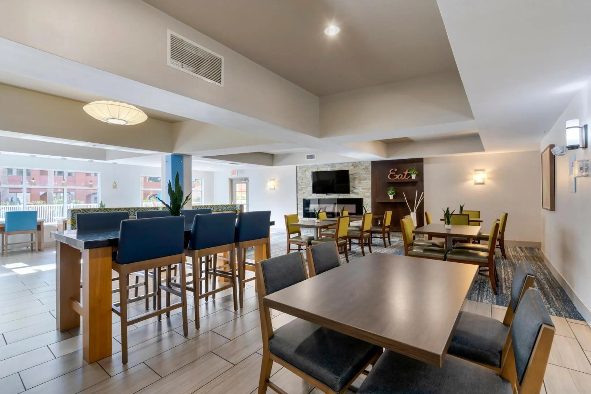 Breakfast in Holiday Inn Express Hotel & Suites - The Villages by IHG
