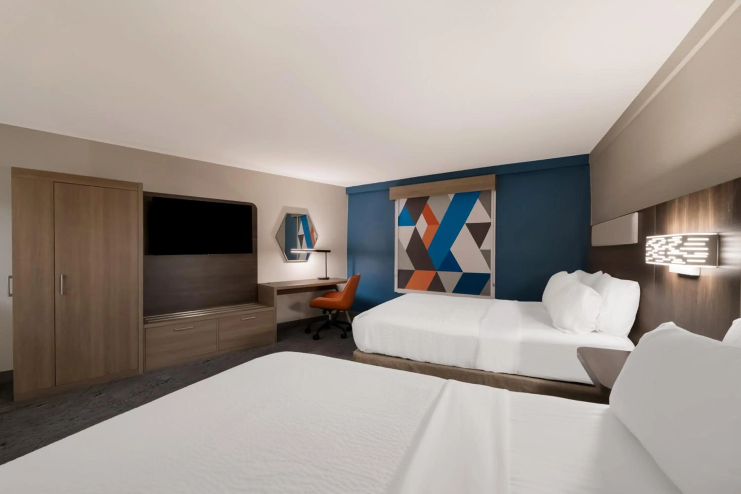 Photo of the whole room, Bed in Holiday Inn Express Hotel & Suites - The Villages by IHG