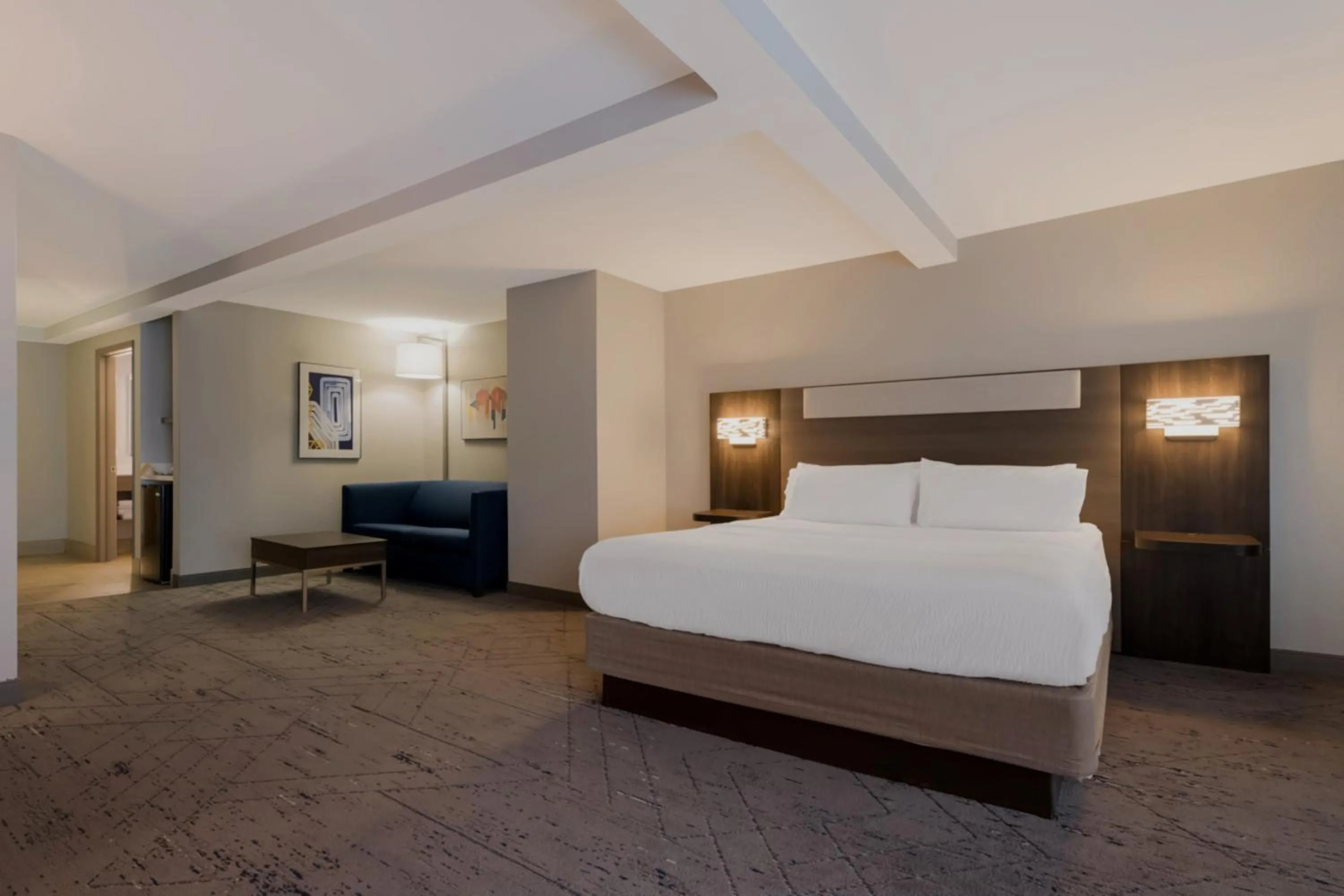 Photo of the whole room, Bed in Holiday Inn Express Hotel & Suites - The Villages by IHG