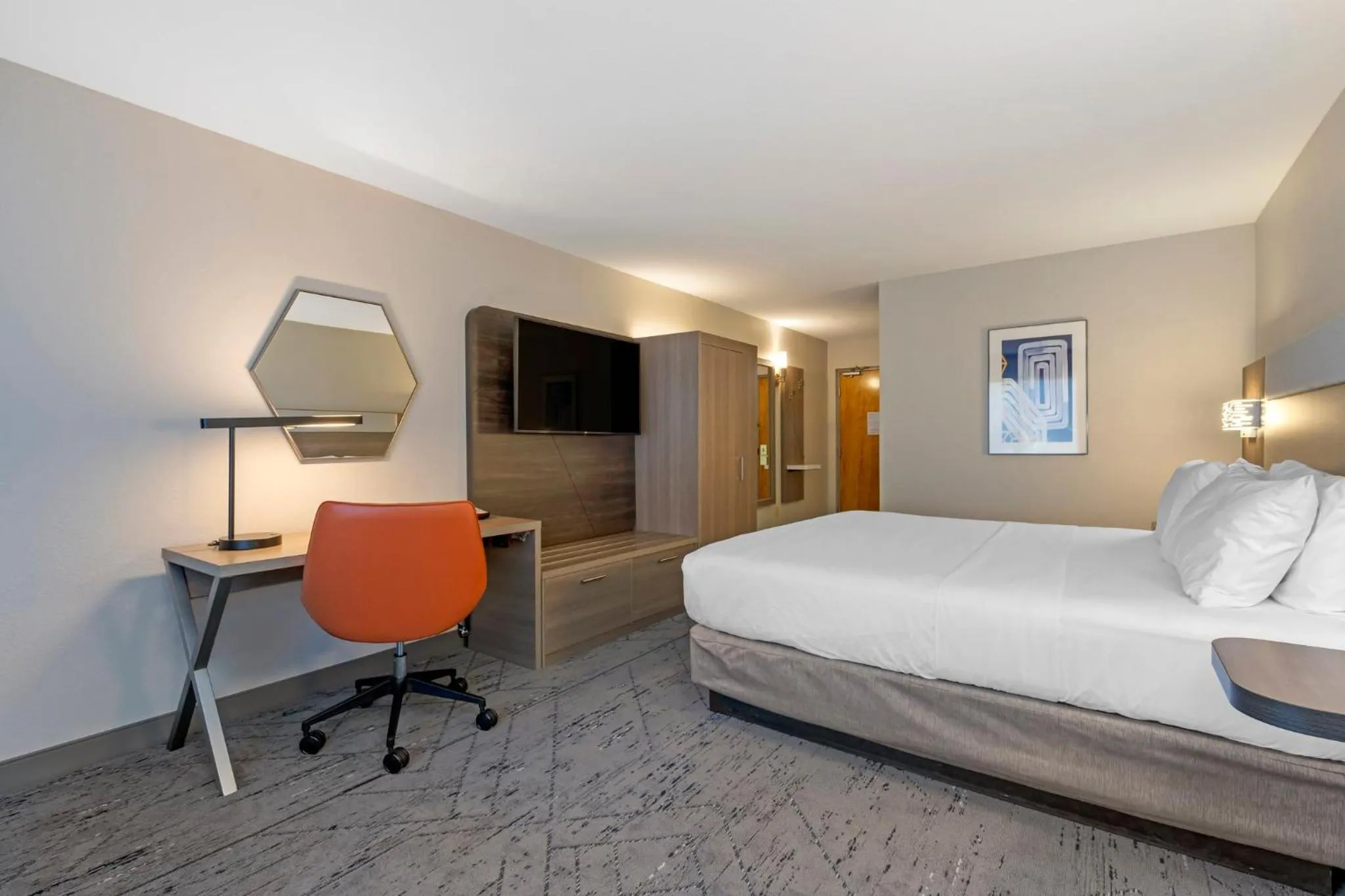 Photo of the whole room, Bed in Holiday Inn Express Hotel & Suites - The Villages by IHG