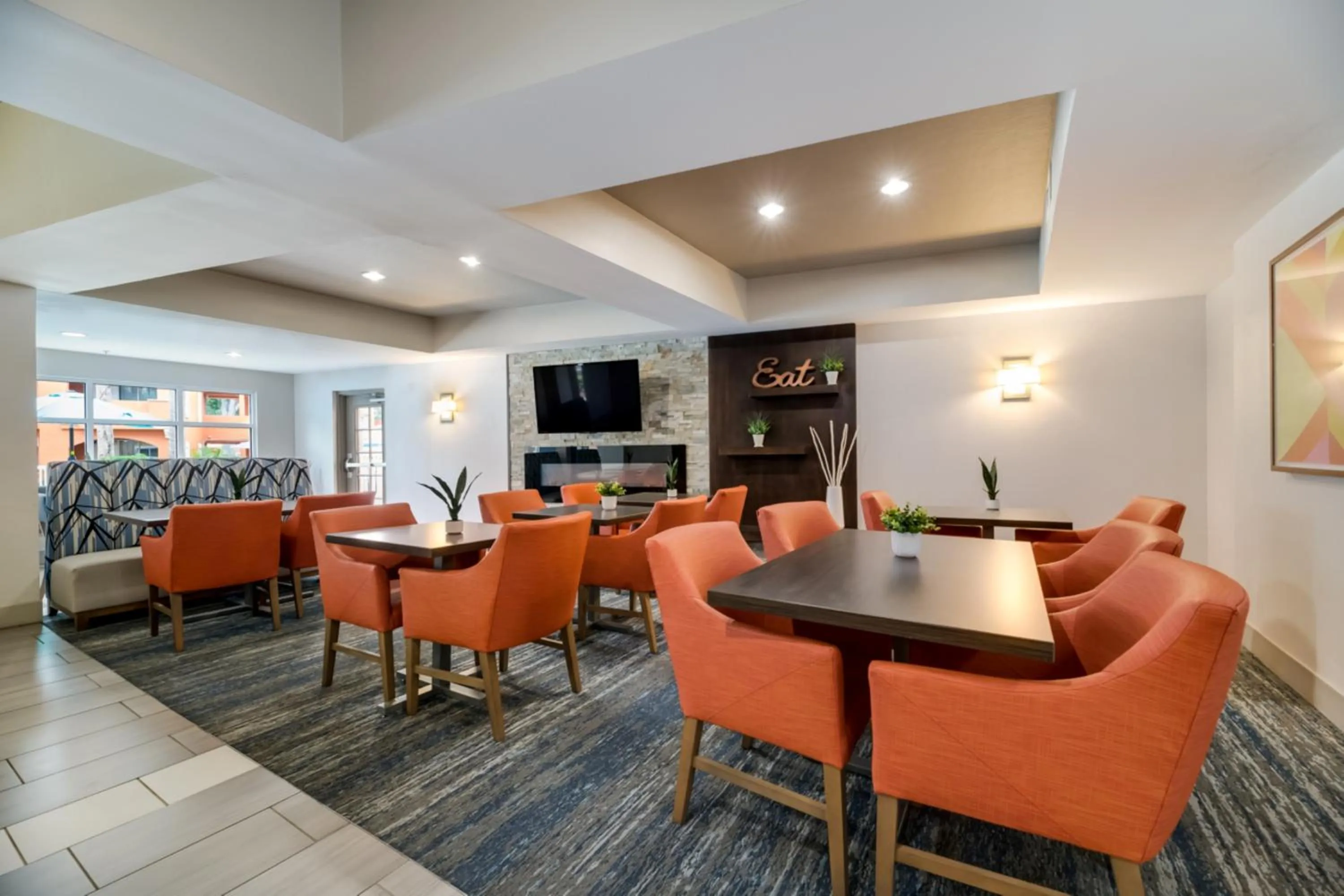 Breakfast in Holiday Inn Express Hotel & Suites - The Villages by IHG