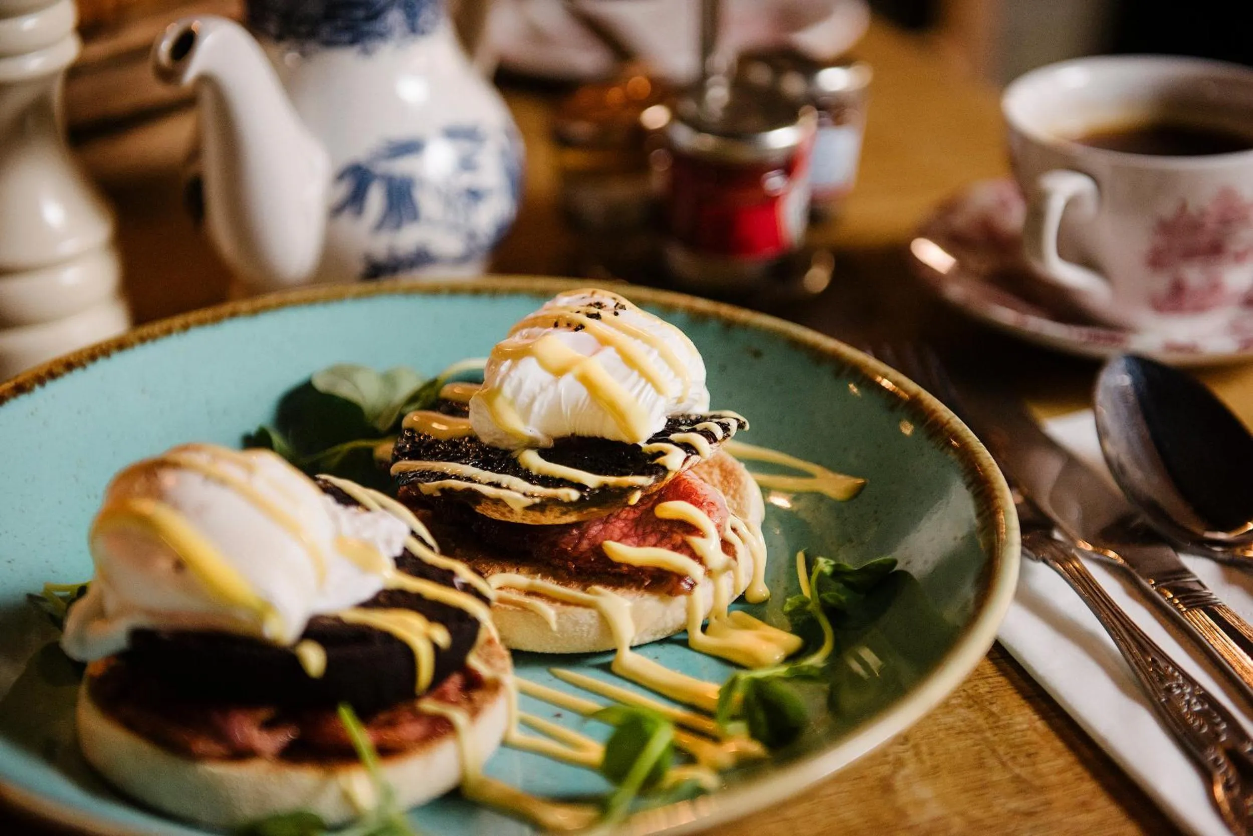 Food and drinks in Le Petit Chateau & William de Percy