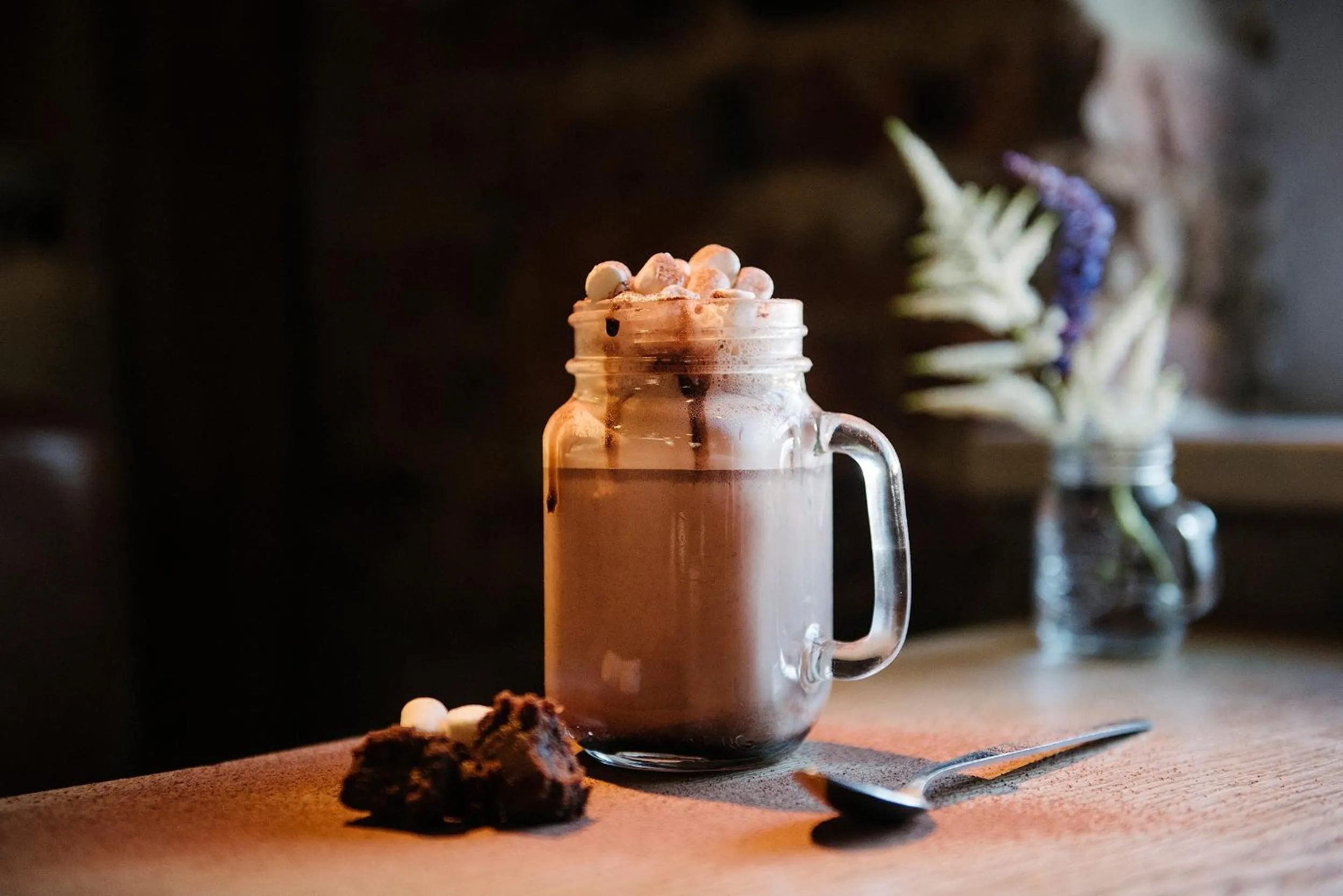 Drinks in Le Petit Chateau & William de Percy