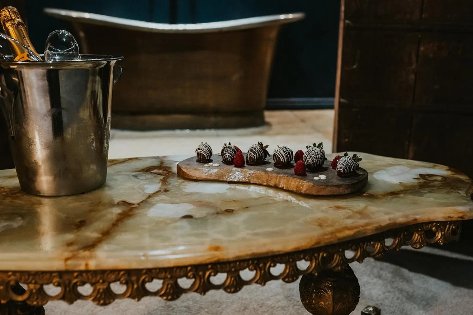 Le Petit Chateau & William de Percy