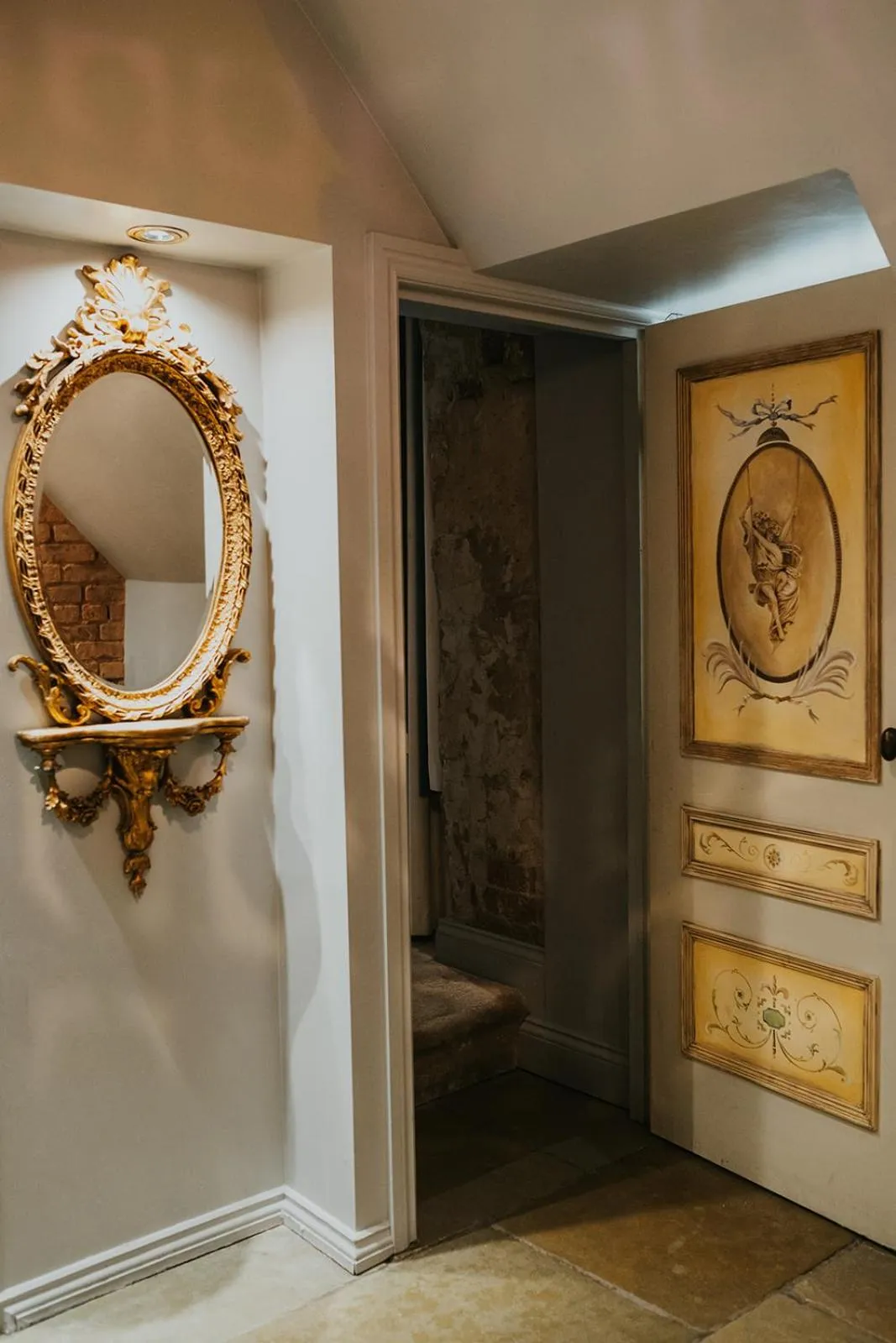 Le Petit Chateau & William de Percy