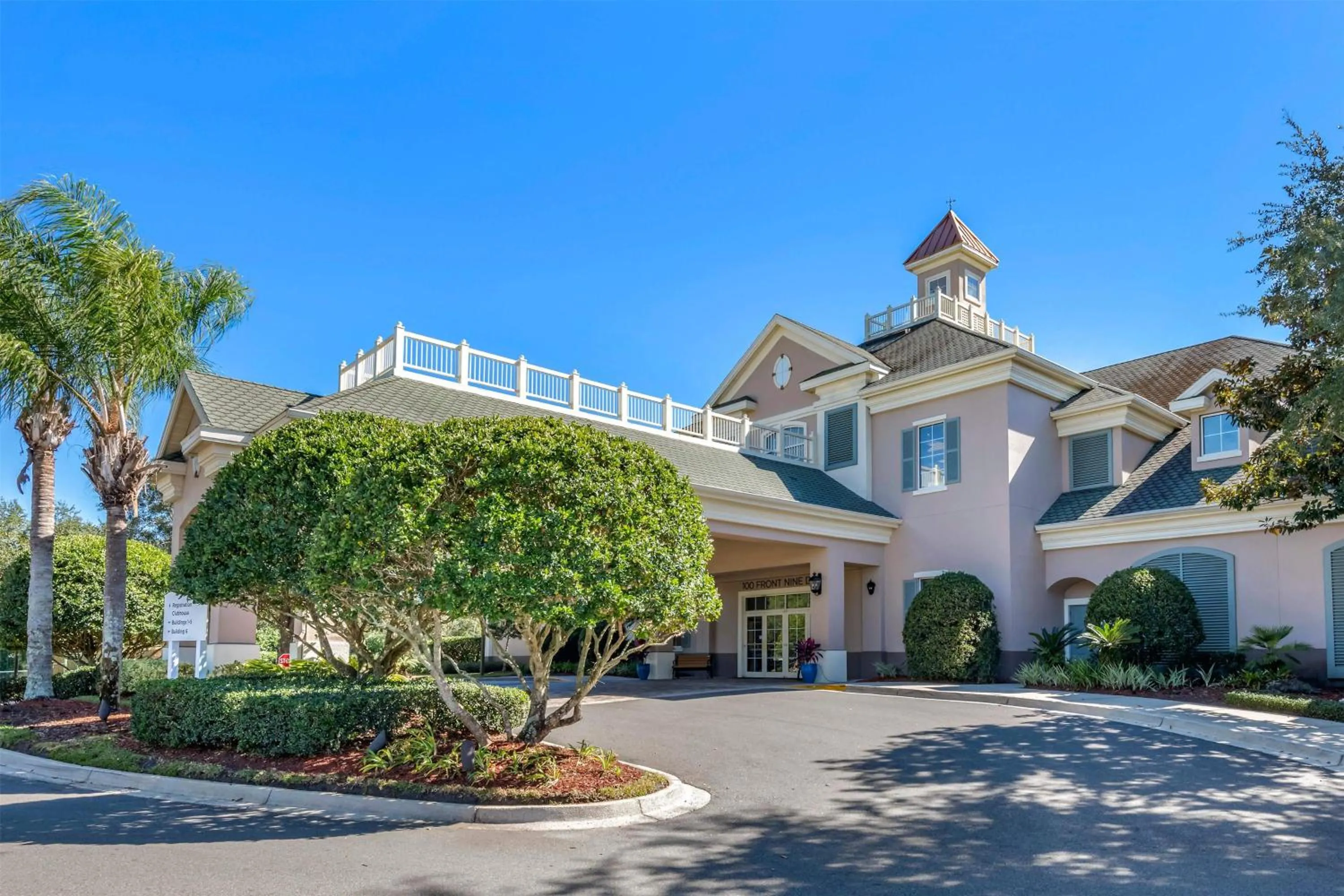 Property building in Hilton Vacation Club St Augustine