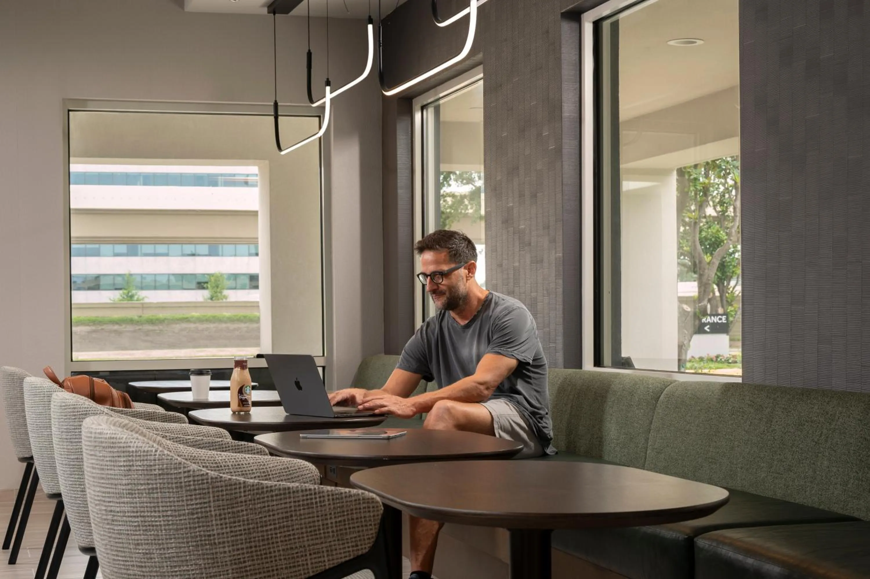 Seating area in SpringHill Suites by Marriott Houston Brookhollow