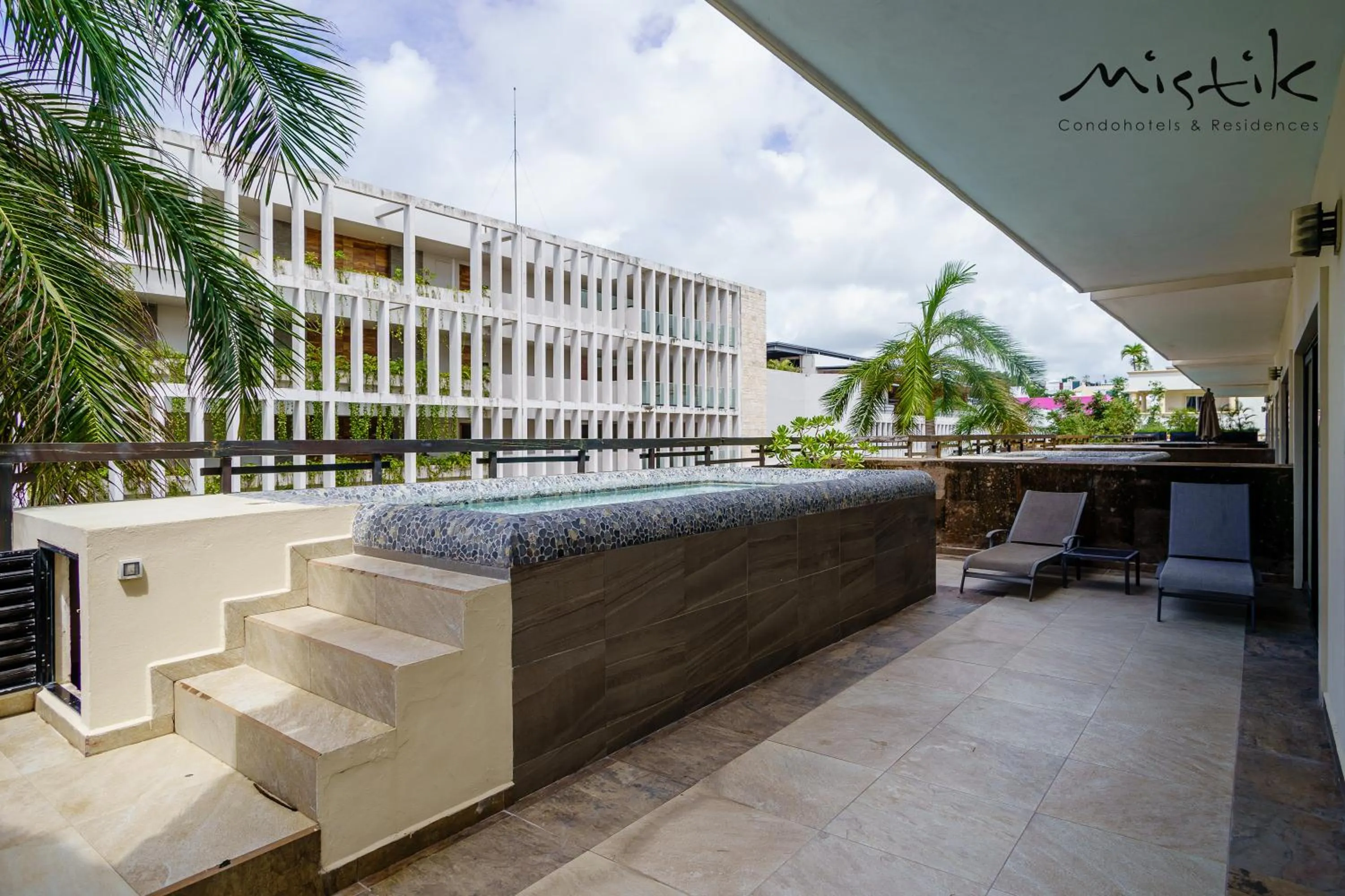 Swimming pool in Aldea Thai by Mistik Vacation Rentals