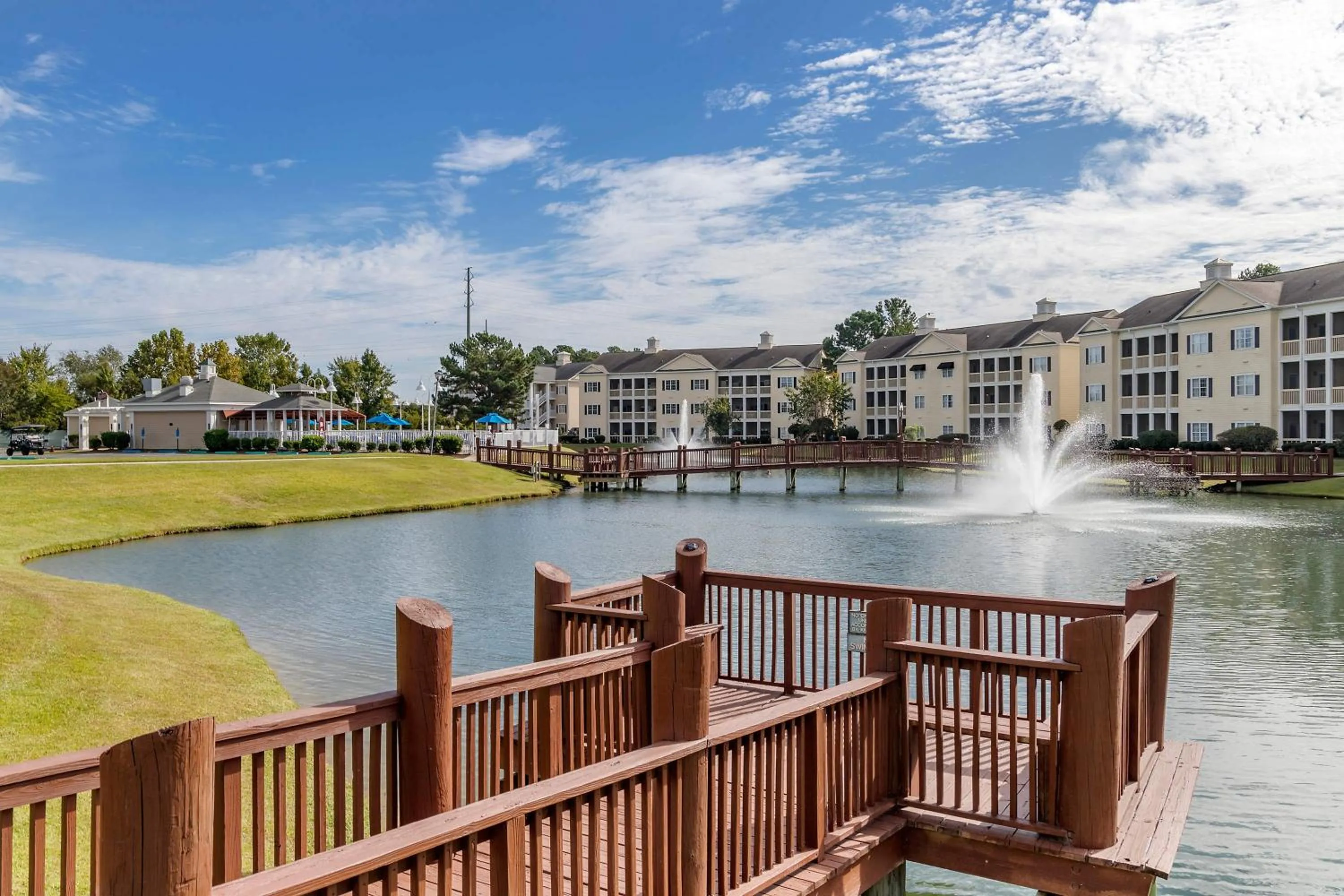 Property building in Bluegreen Vacations Harbour Lights, an Ascend Collection Resort