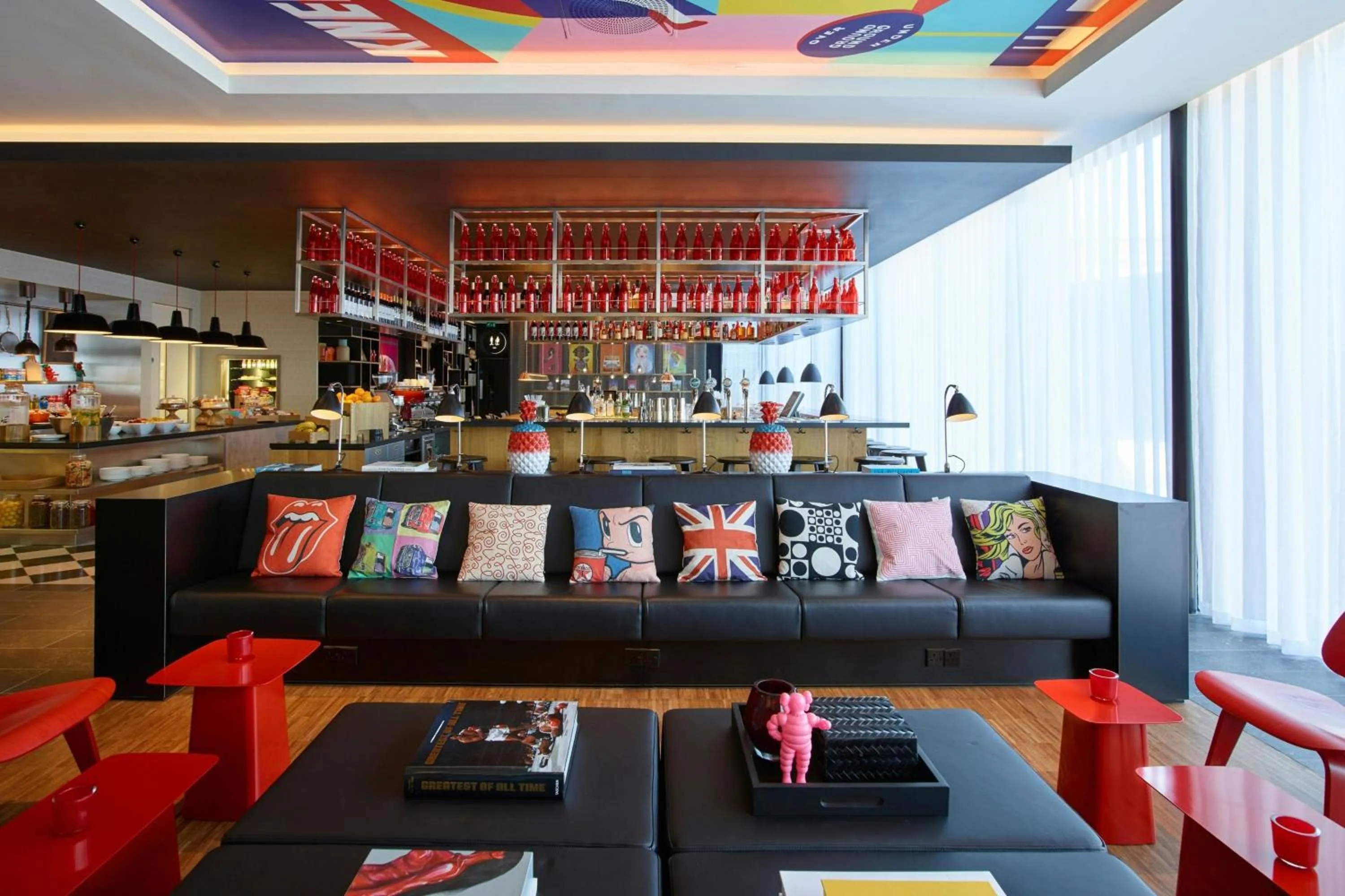Lobby or reception in citizenM London Shoreditch