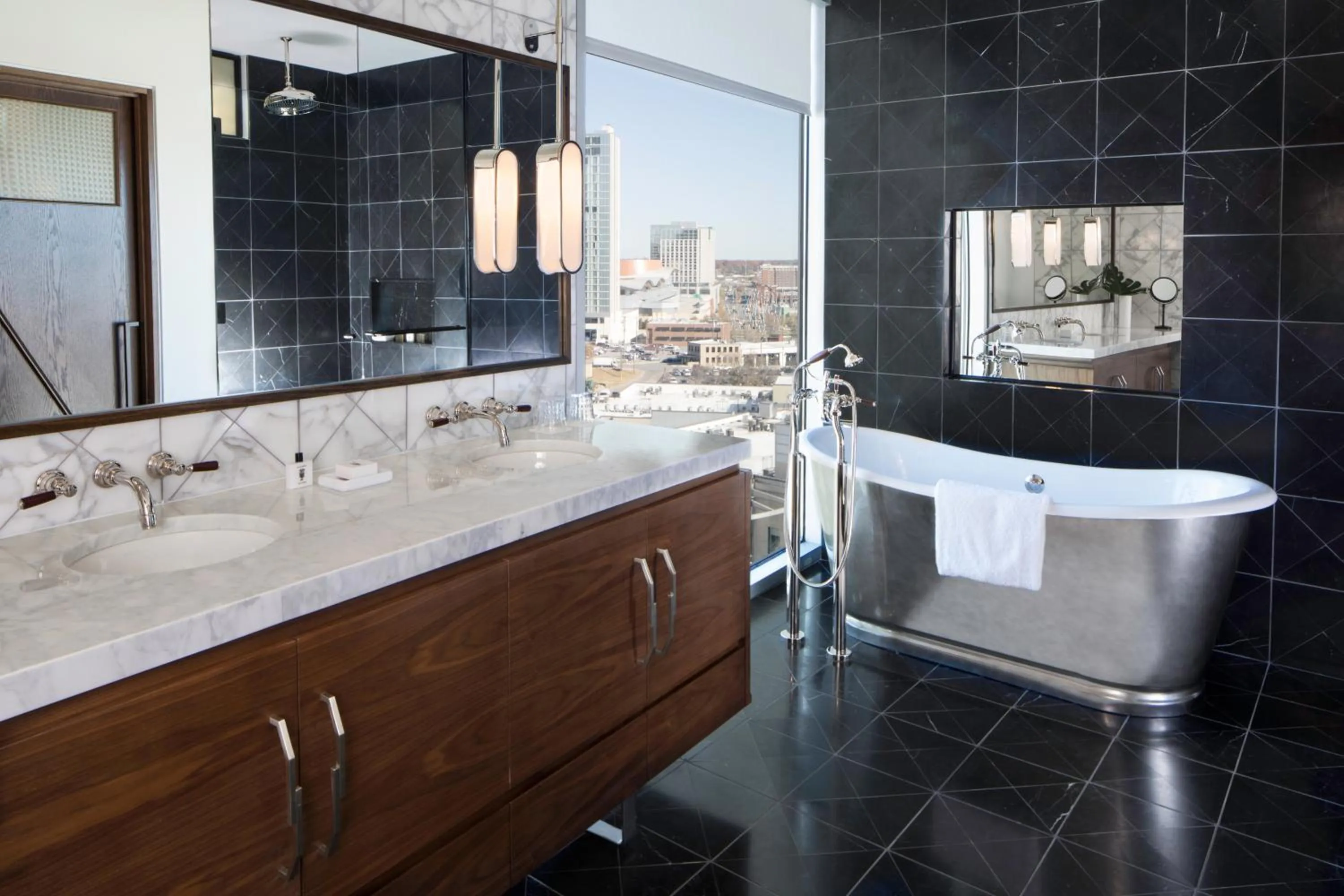 Public Bath in Thompson Nashville, by Hyatt