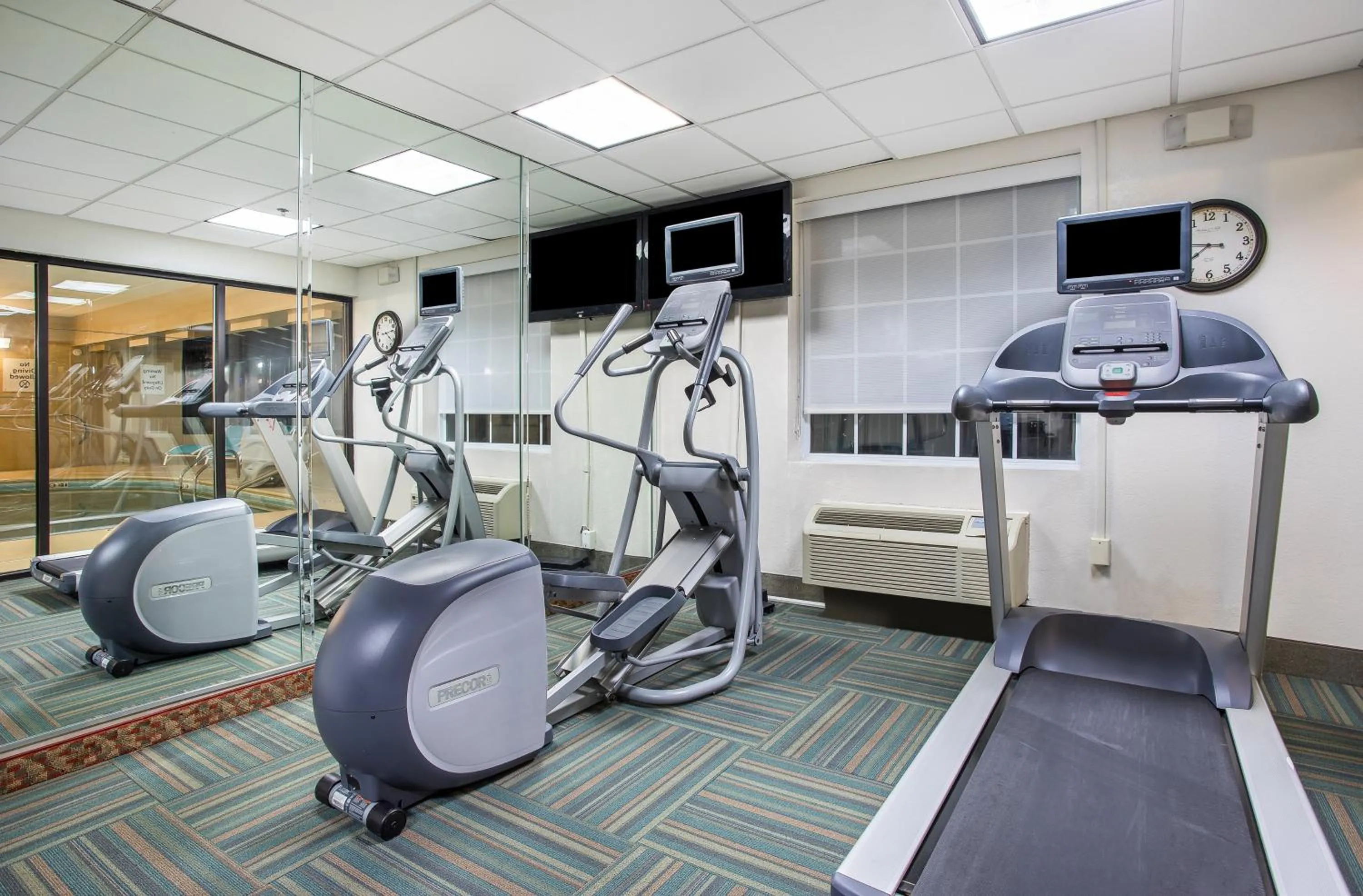 Fitness centre/facilities in Holiday Inn Express & Suites Alcoa Knoxville Airport by IHG