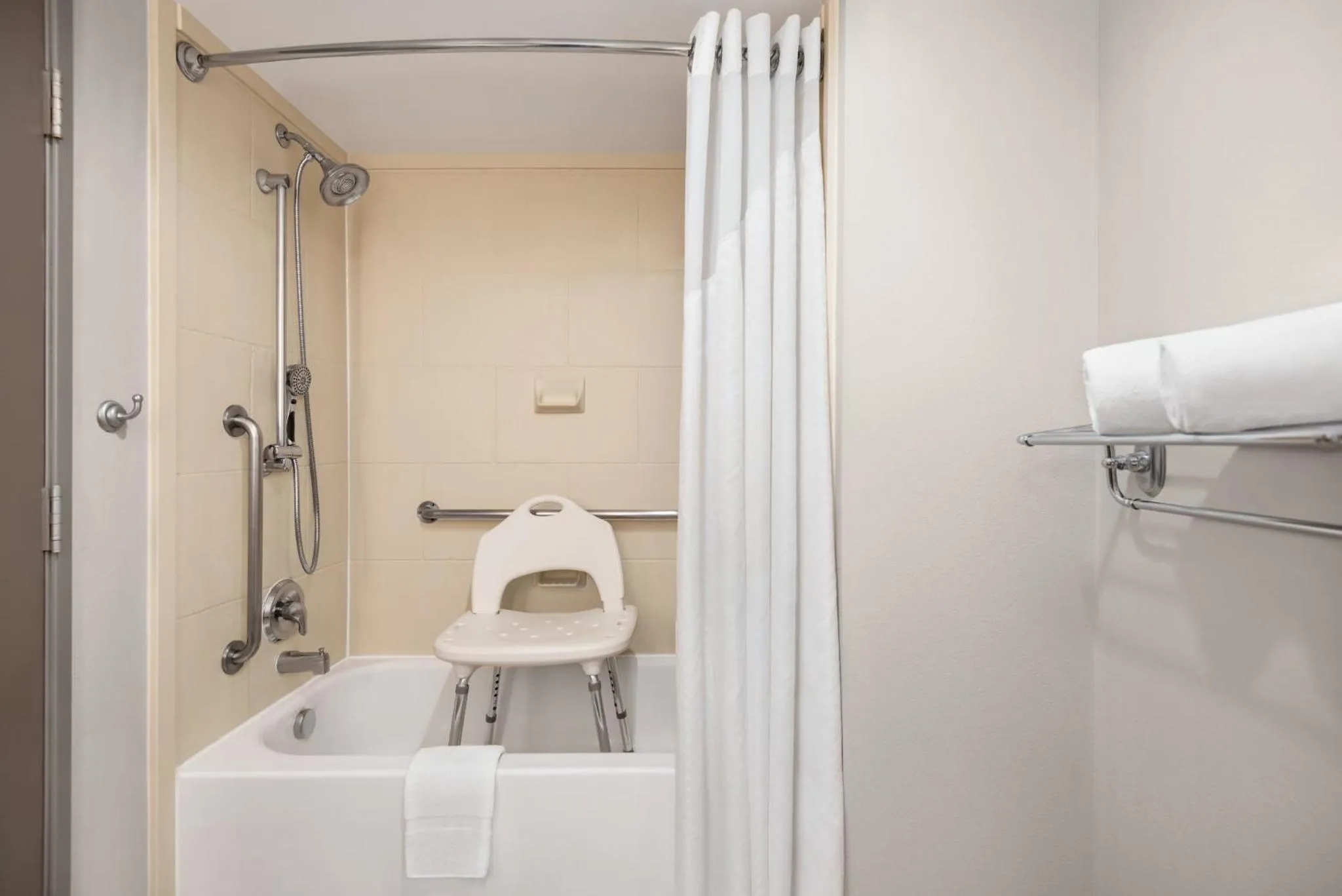 Bathroom in Holiday Inn Express Hotel & Suites Fredericksburg by IHG