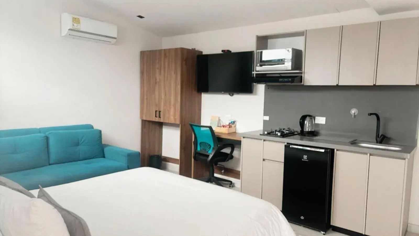 Studio Apartment in Hotel Boutique Laureles Medellin (HBL) Studio Apartment in Hotel Boutique Laureles Medellin (HBL)