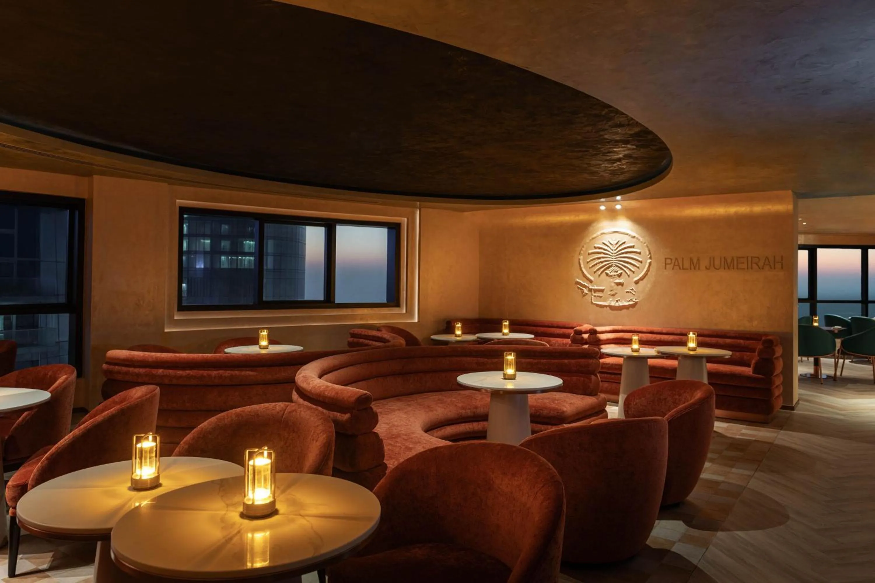 Lounge or bar in Dubai Marriott Harbour Hotel And Suites