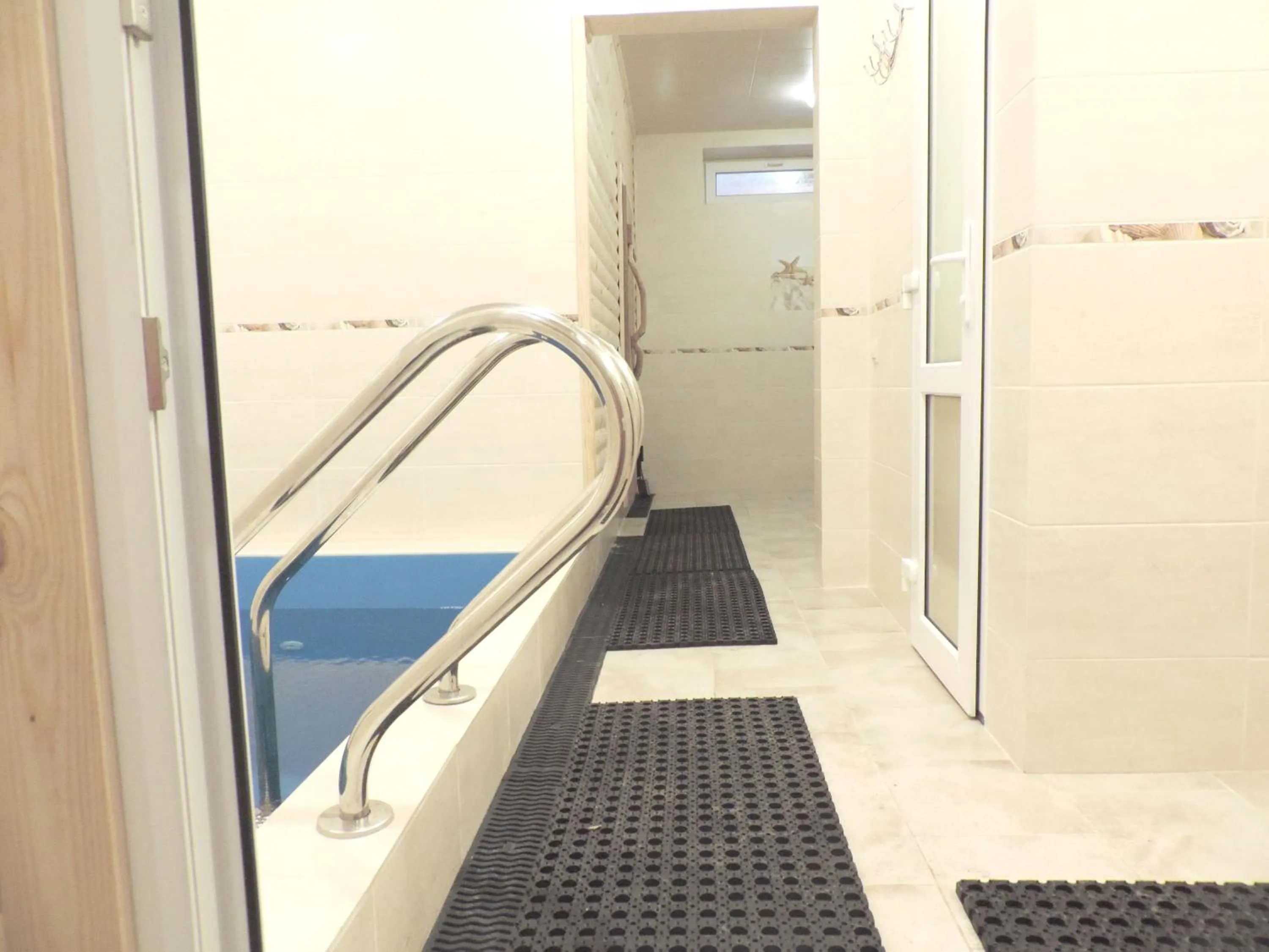 Sauna, Bed in Breeze Hotel