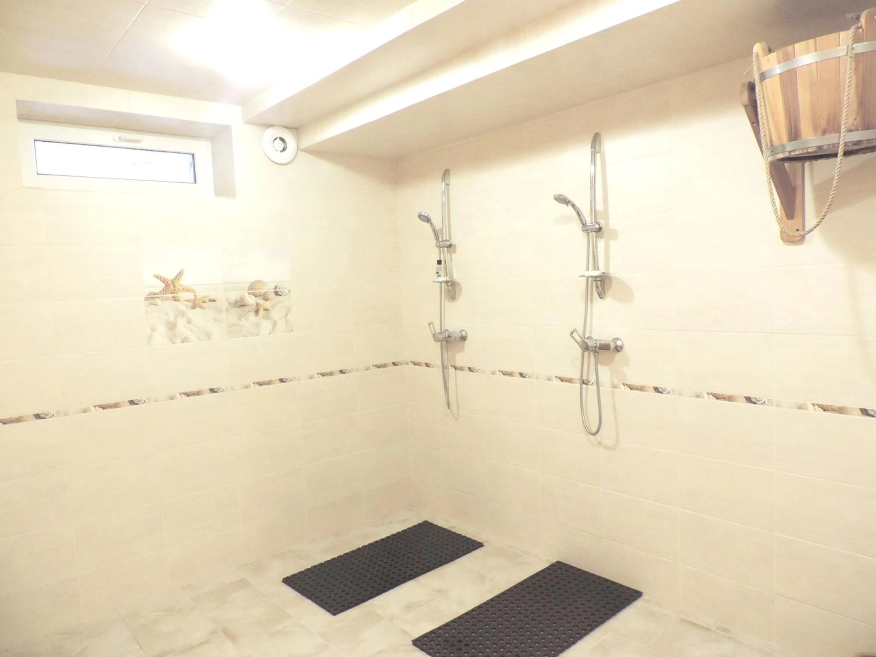 Shower in Breeze Hotel