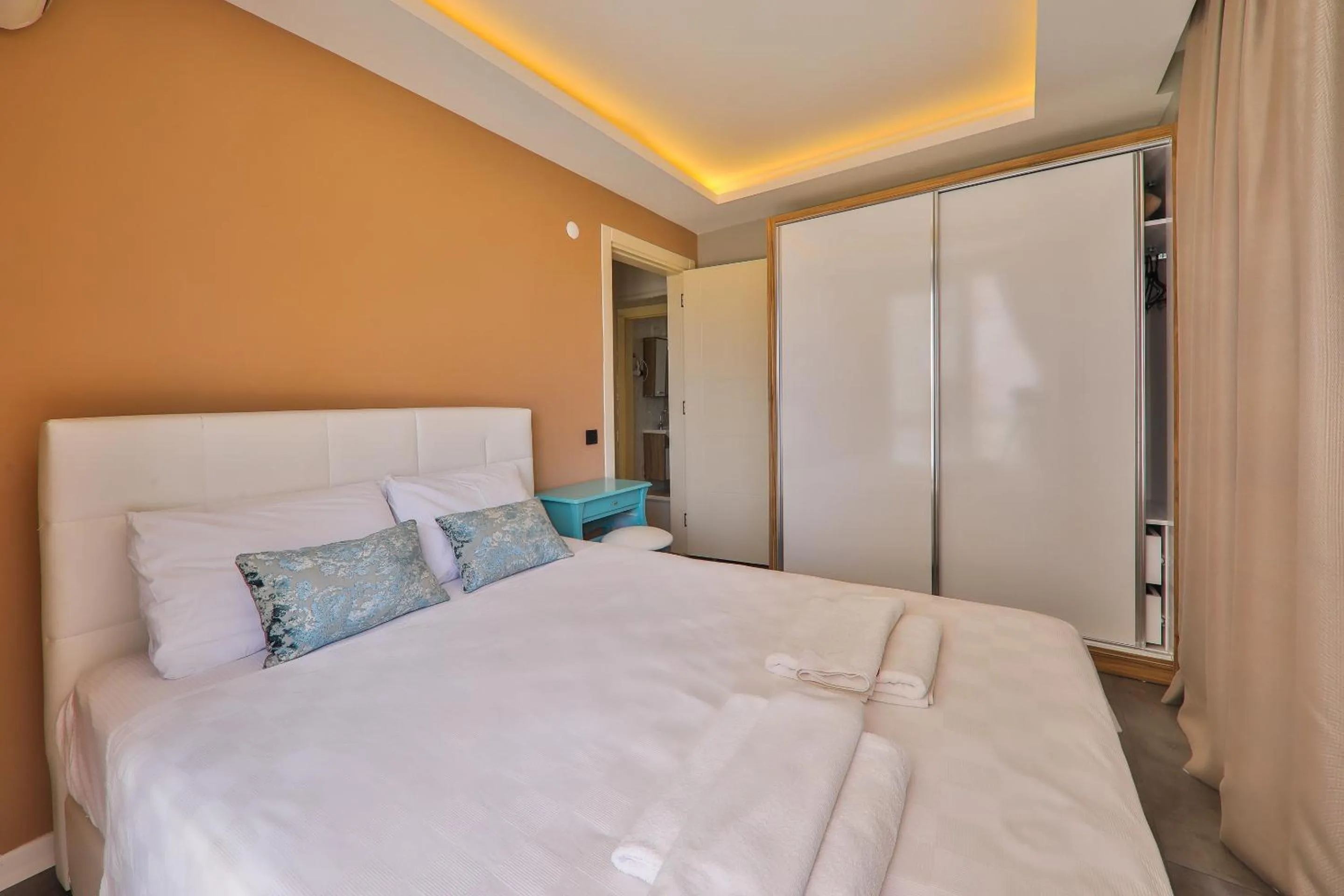 Bedroom, Bed in Duygu Apart