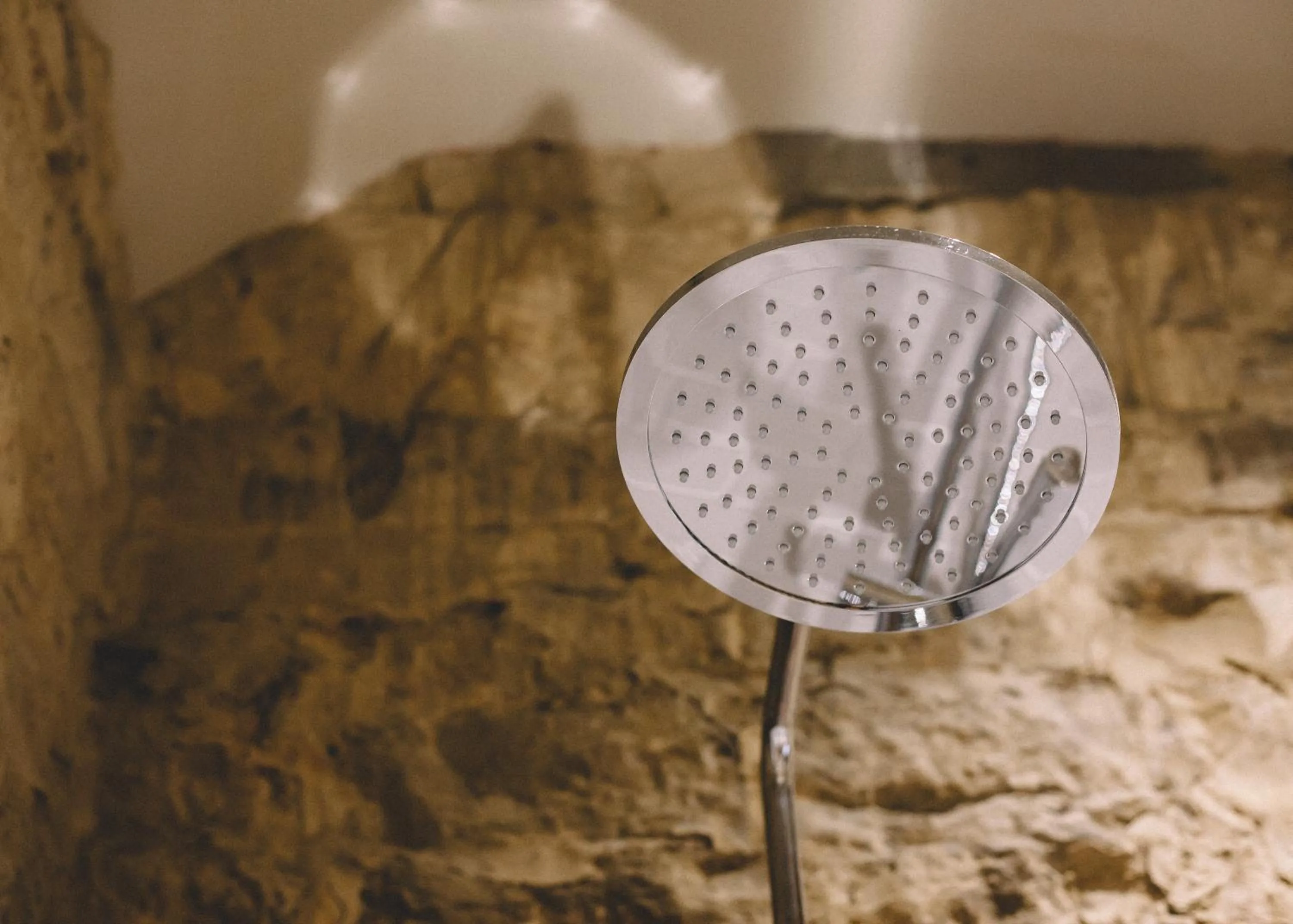 Shower in The Stag at Stow