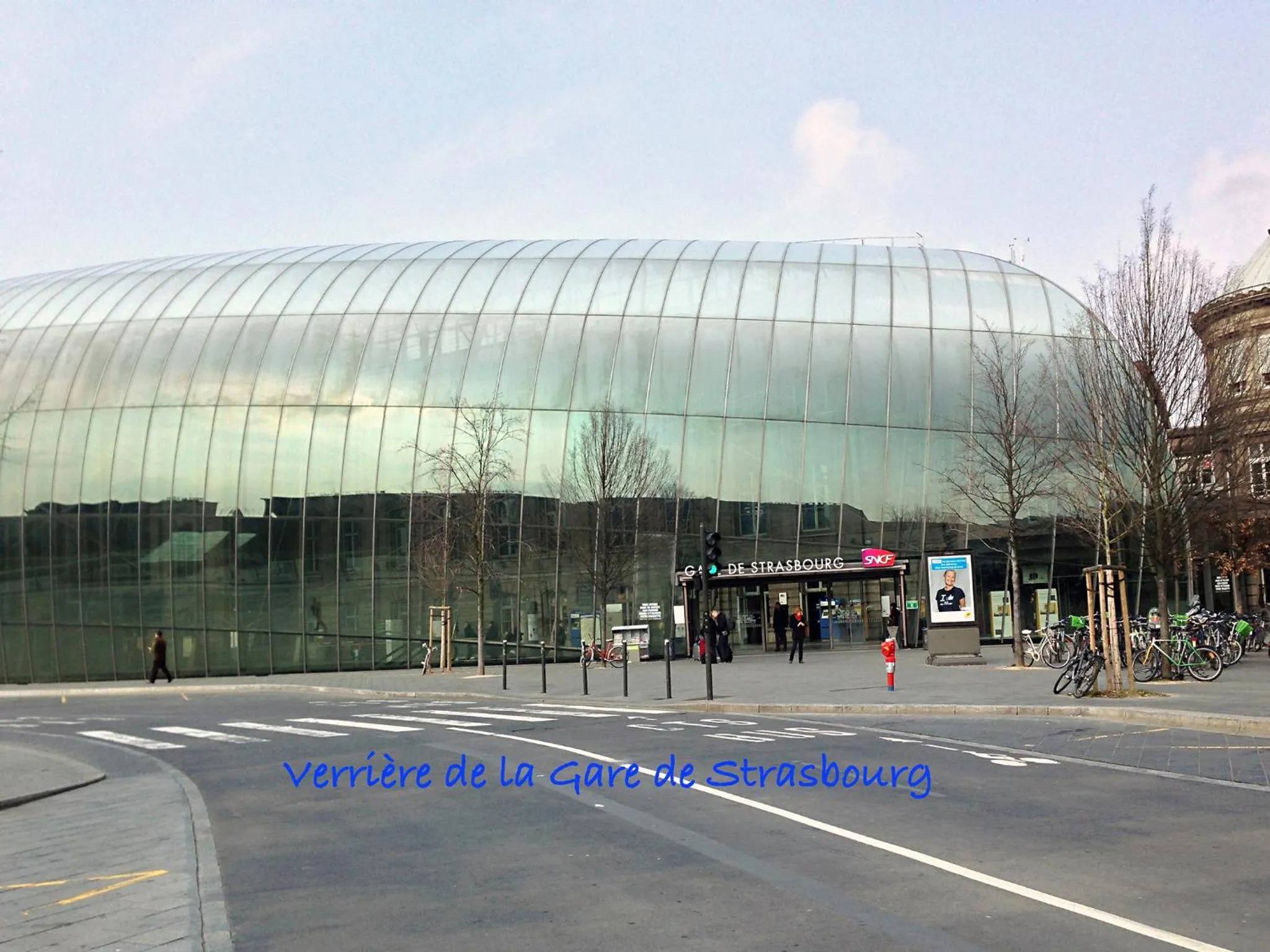 Property building in La Cour des Amis