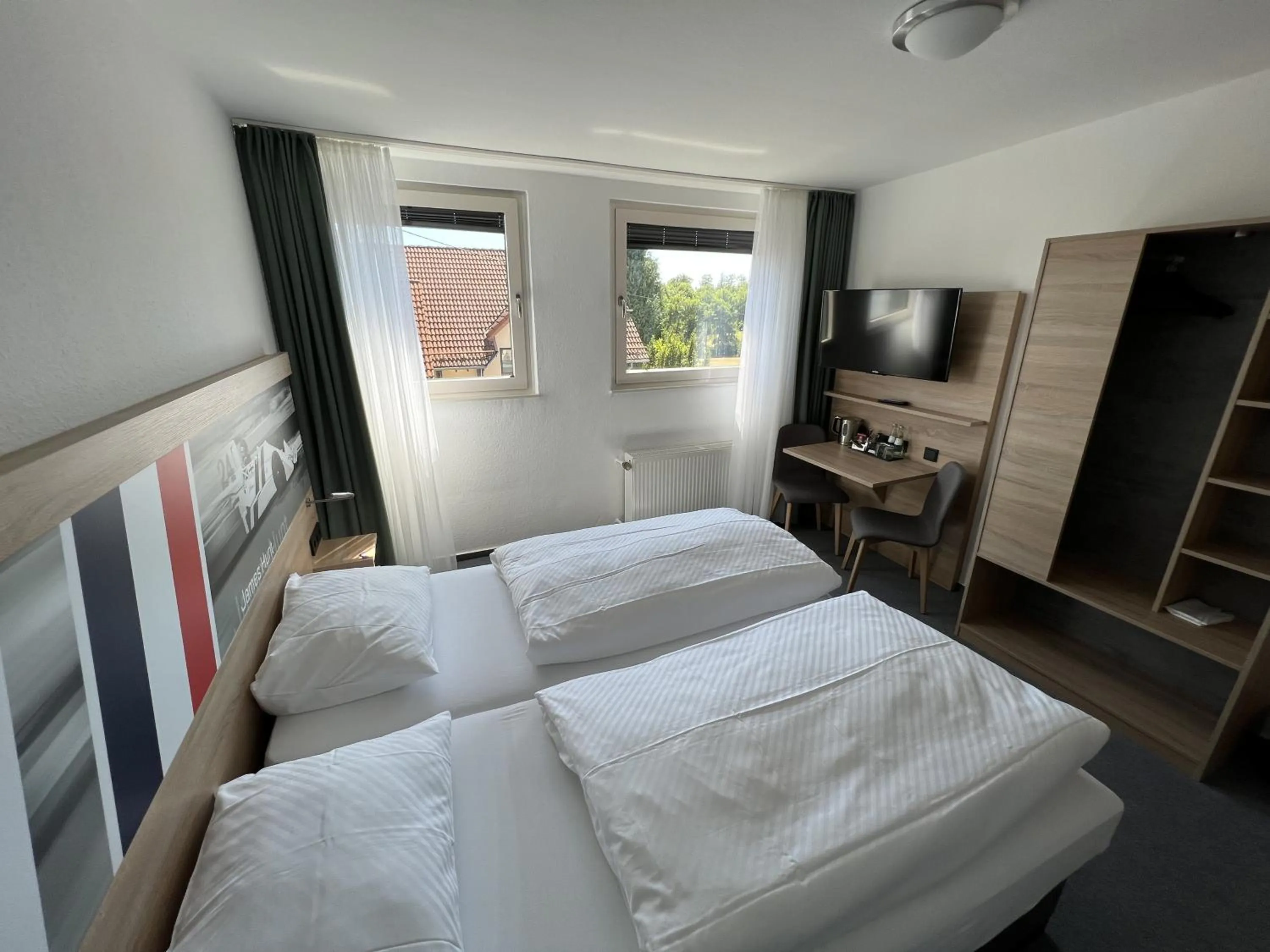 Photo of the whole room, Bed in Hotel Am Tiergarten