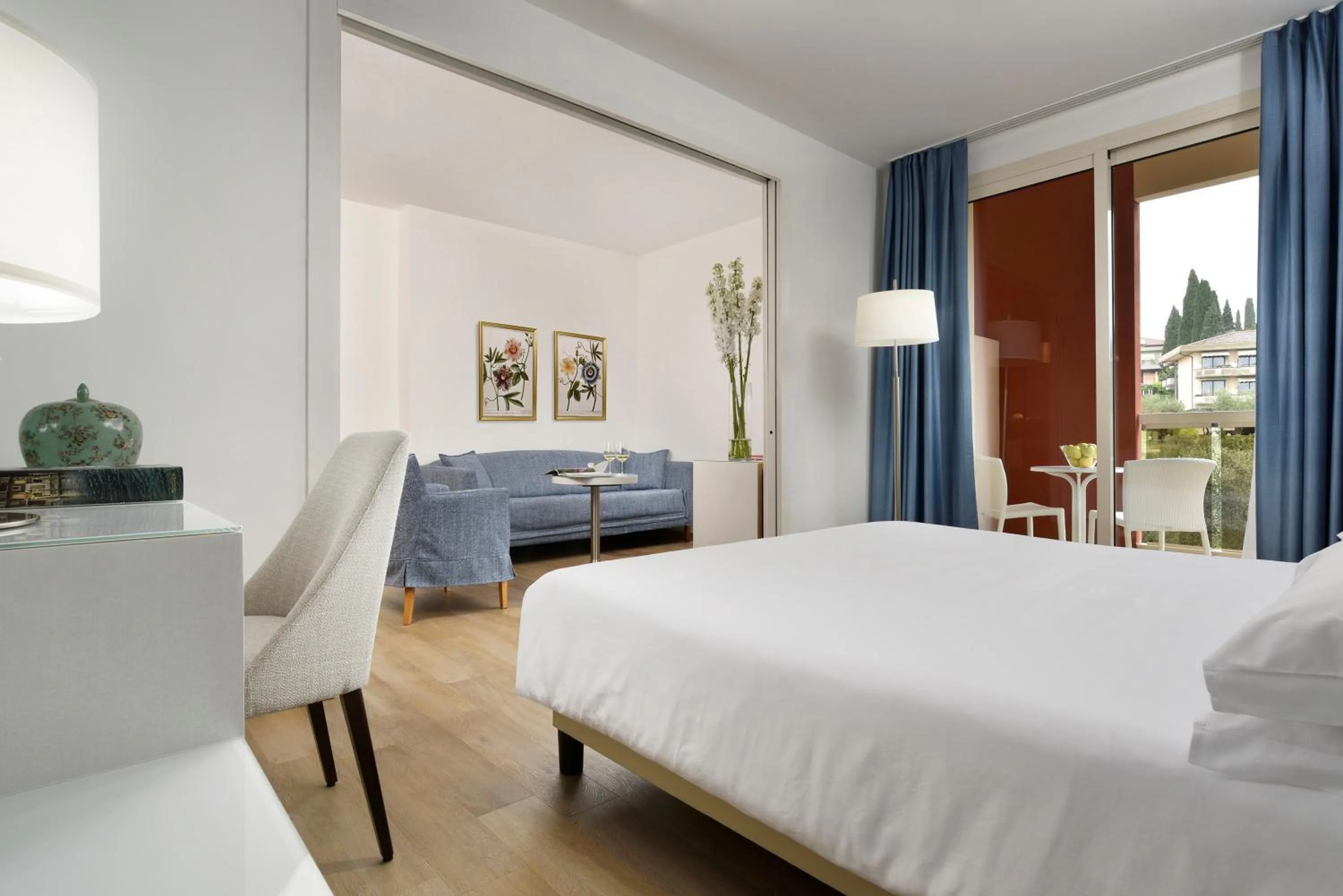 Living room, Bed in Hotel Continental Wellness & Spa