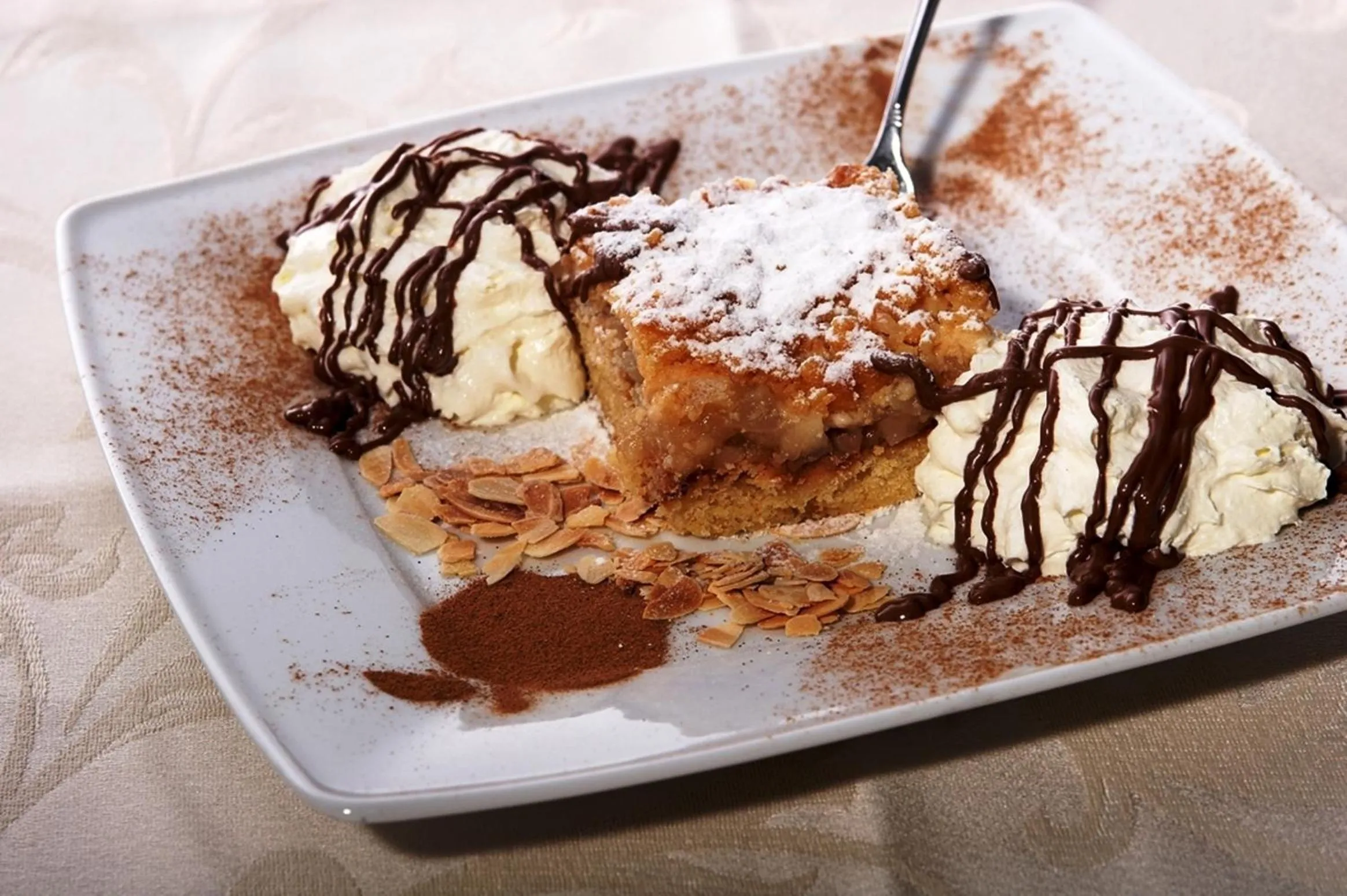 Restaurant/places to eat in Papuga Park Hotel Wellness Marrakesz & SPA