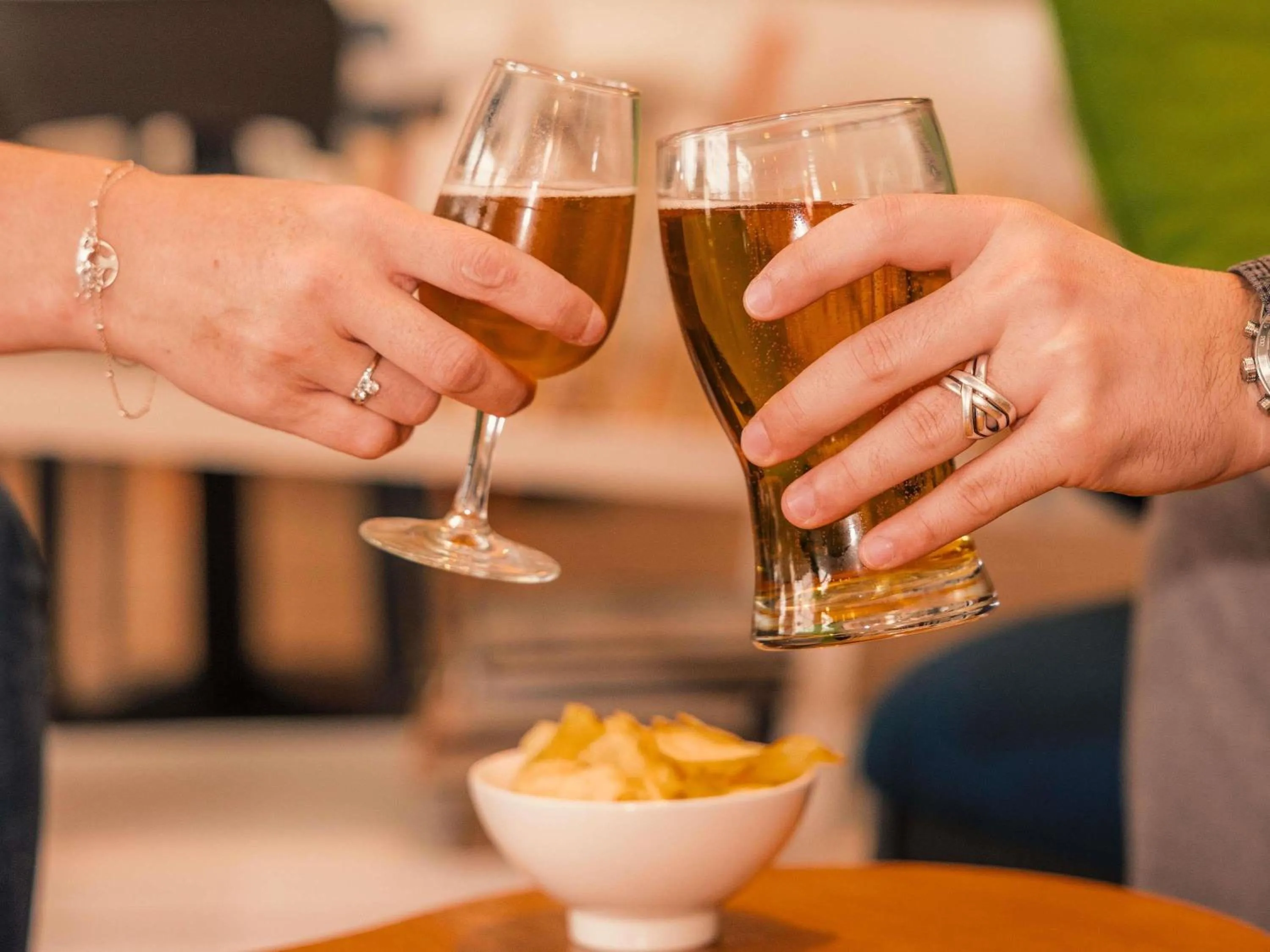 Lounge or bar in ibis Styles Deauville Villers Plage