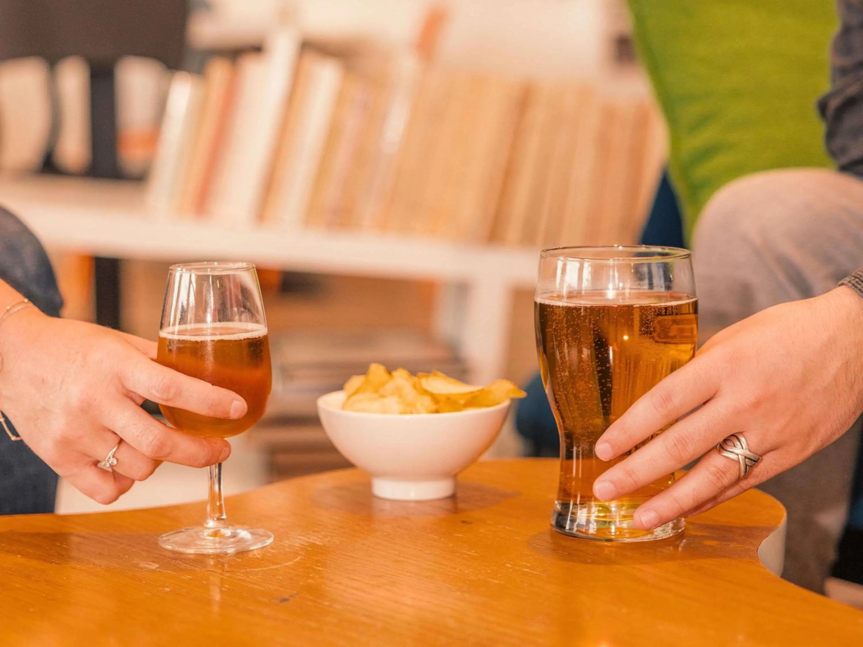 Lounge or bar in ibis Styles Deauville Villers Plage