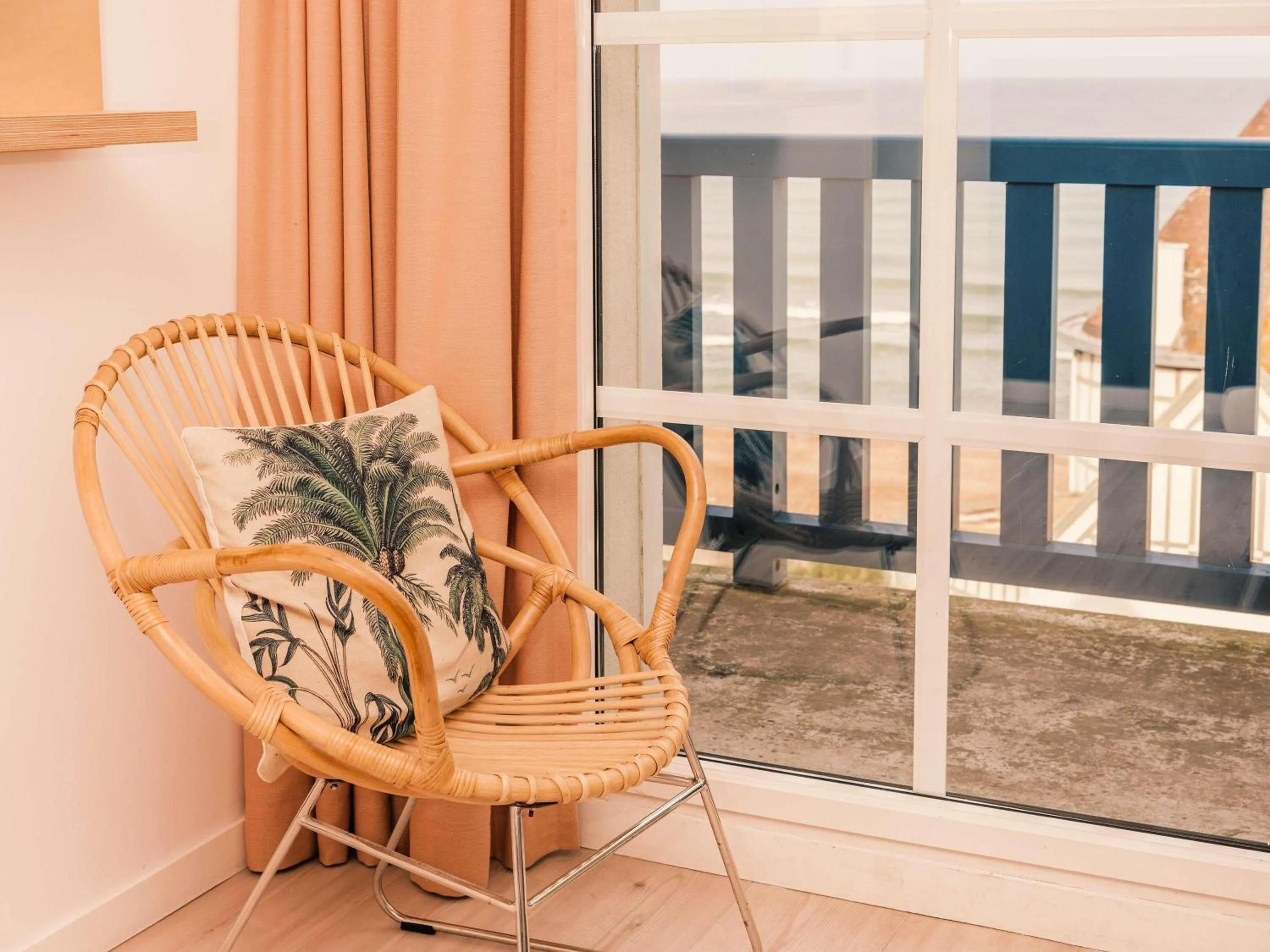 Bedroom in ibis Styles Deauville Villers Plage