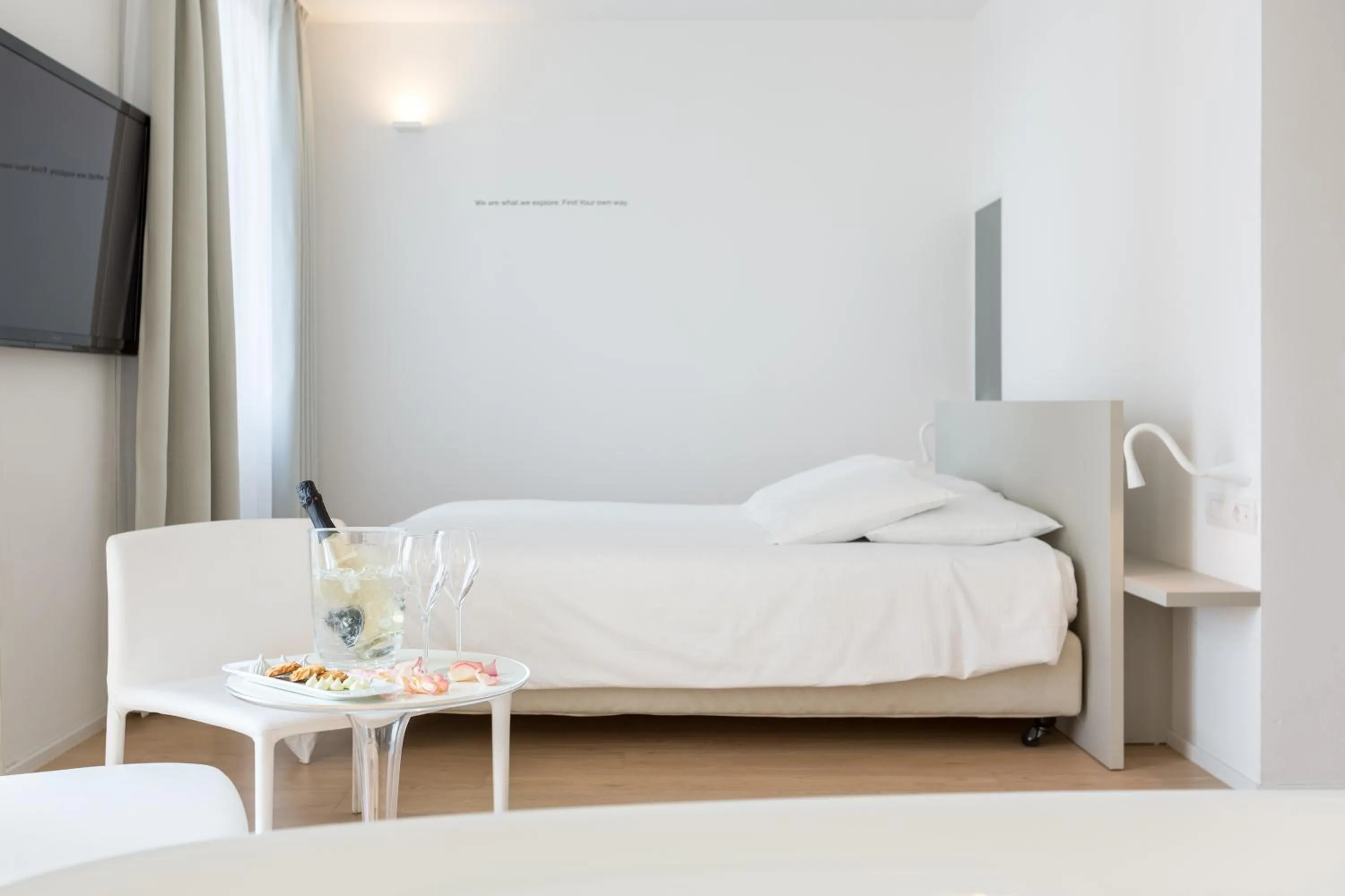 Bed in Hotel Lago Di Garda