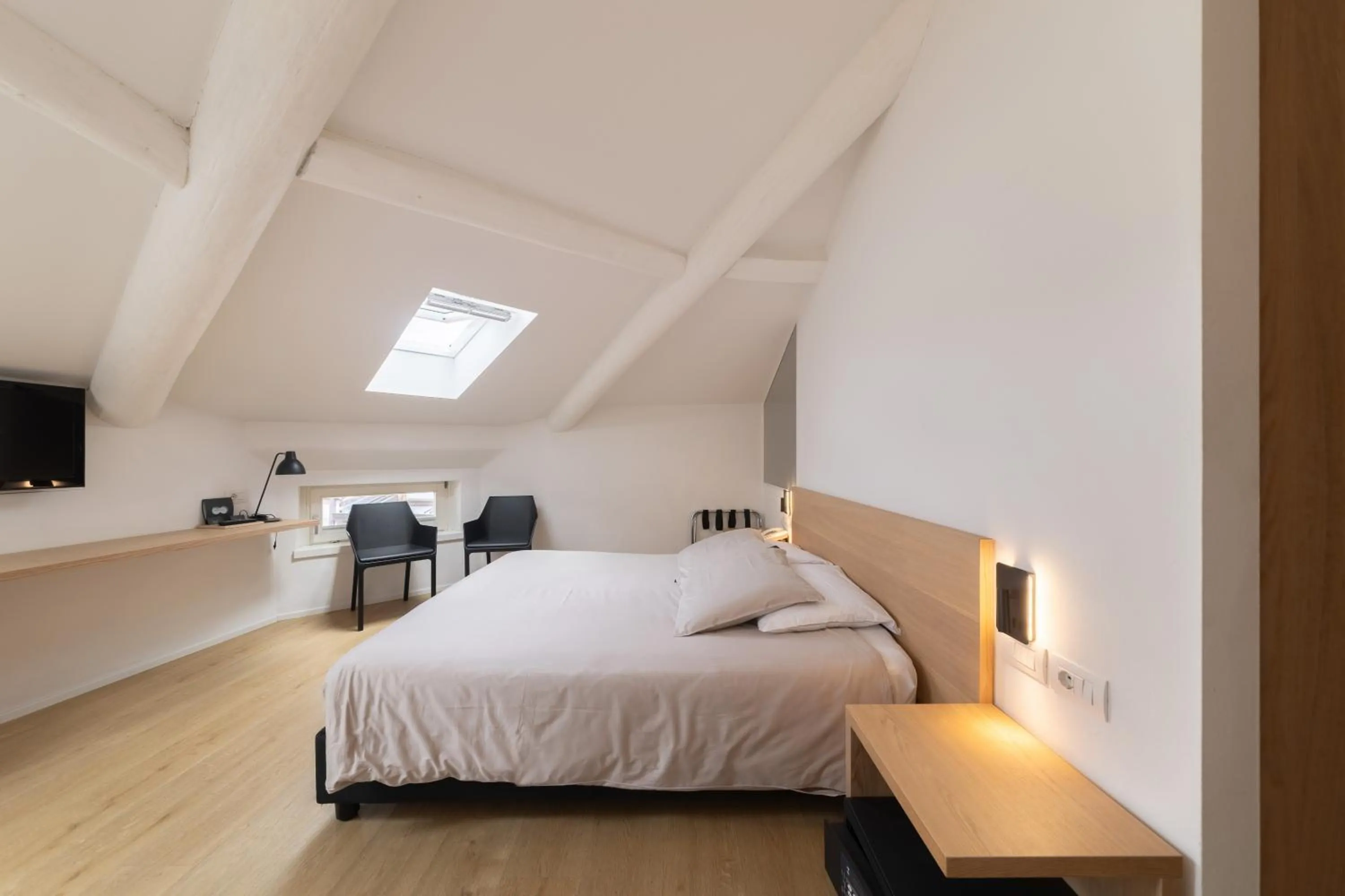 Bed in Hotel Lago Di Garda