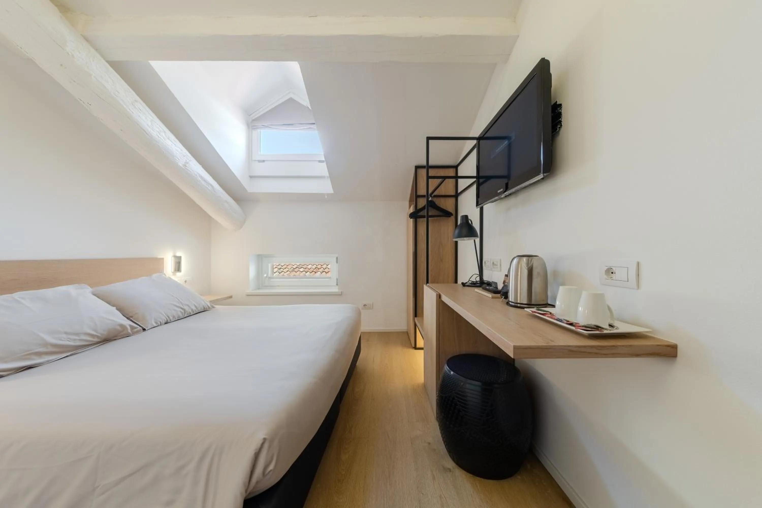 Bed in Hotel Lago Di Garda