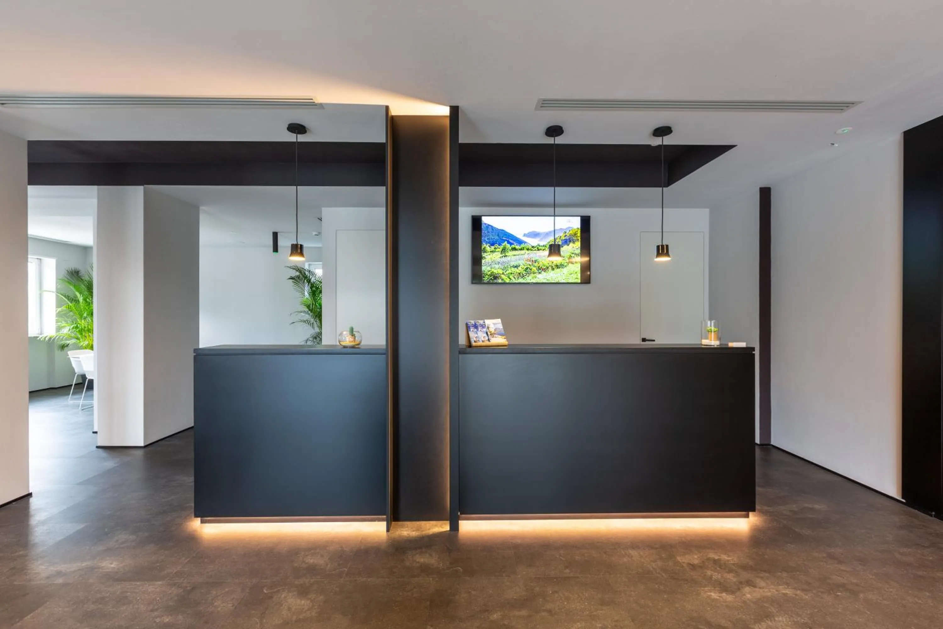 Communal lounge/ TV room in GoTì Hotel