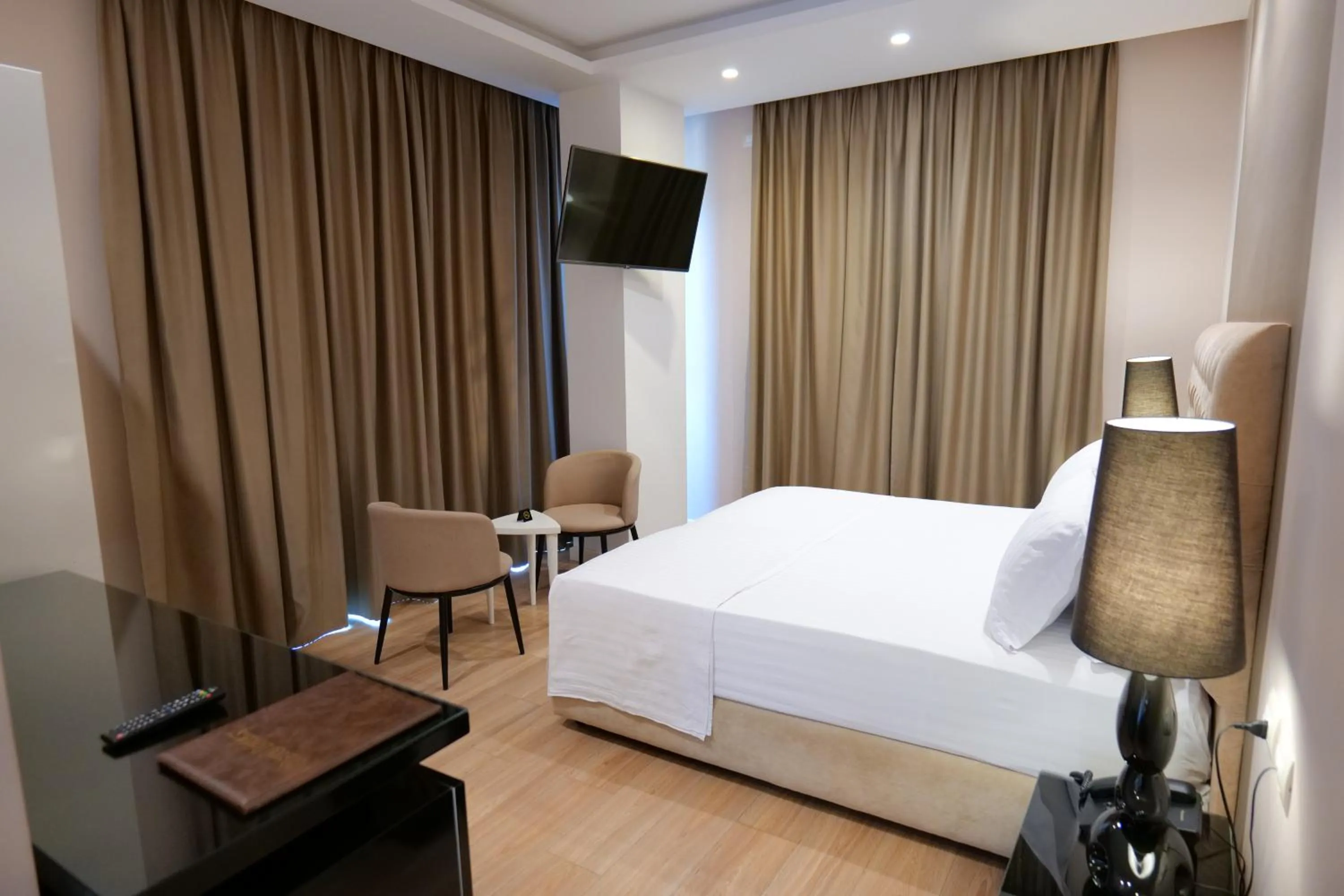 Bedroom, Bed in Hotel Luxury