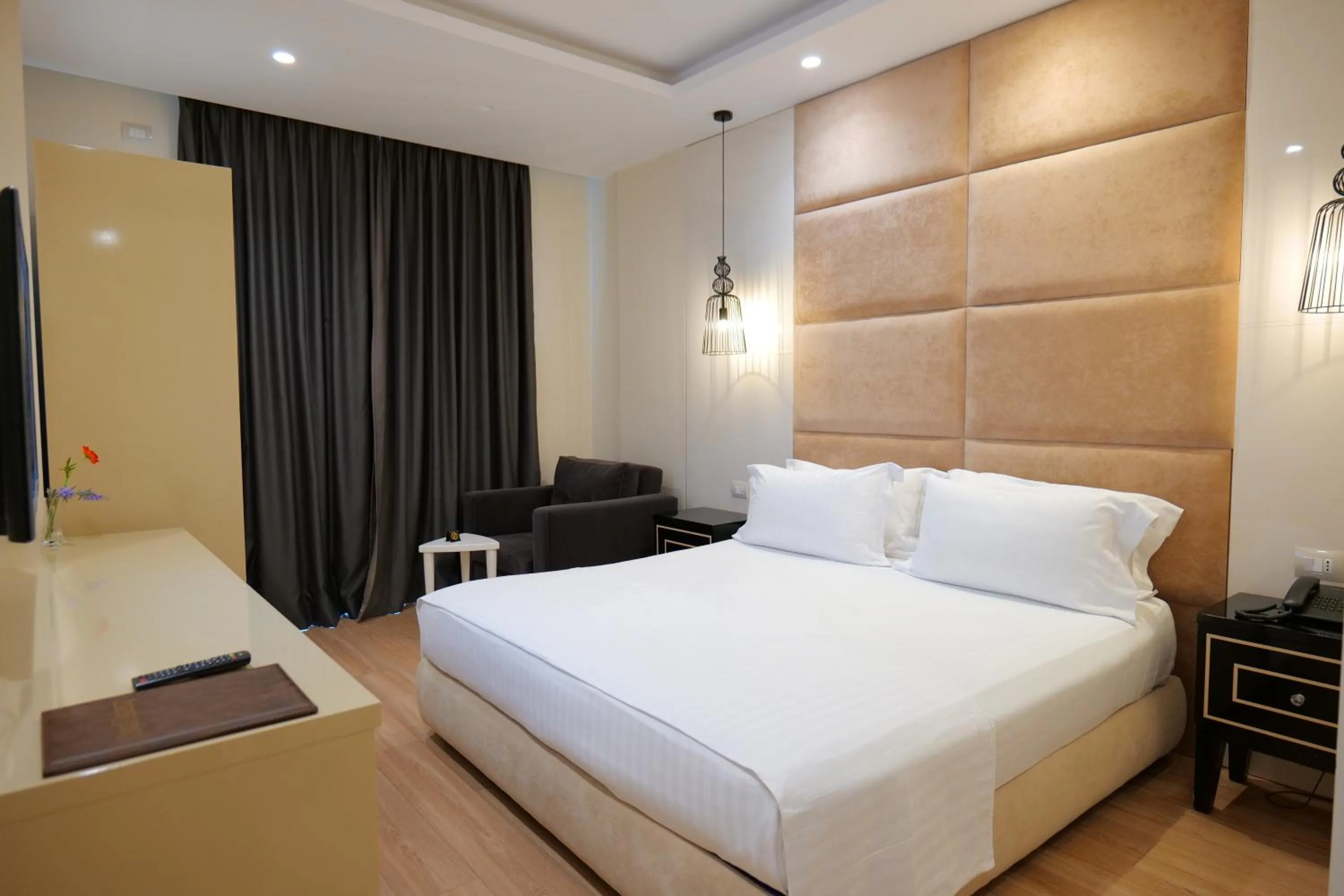 Bedroom, Bed in Hotel Luxury