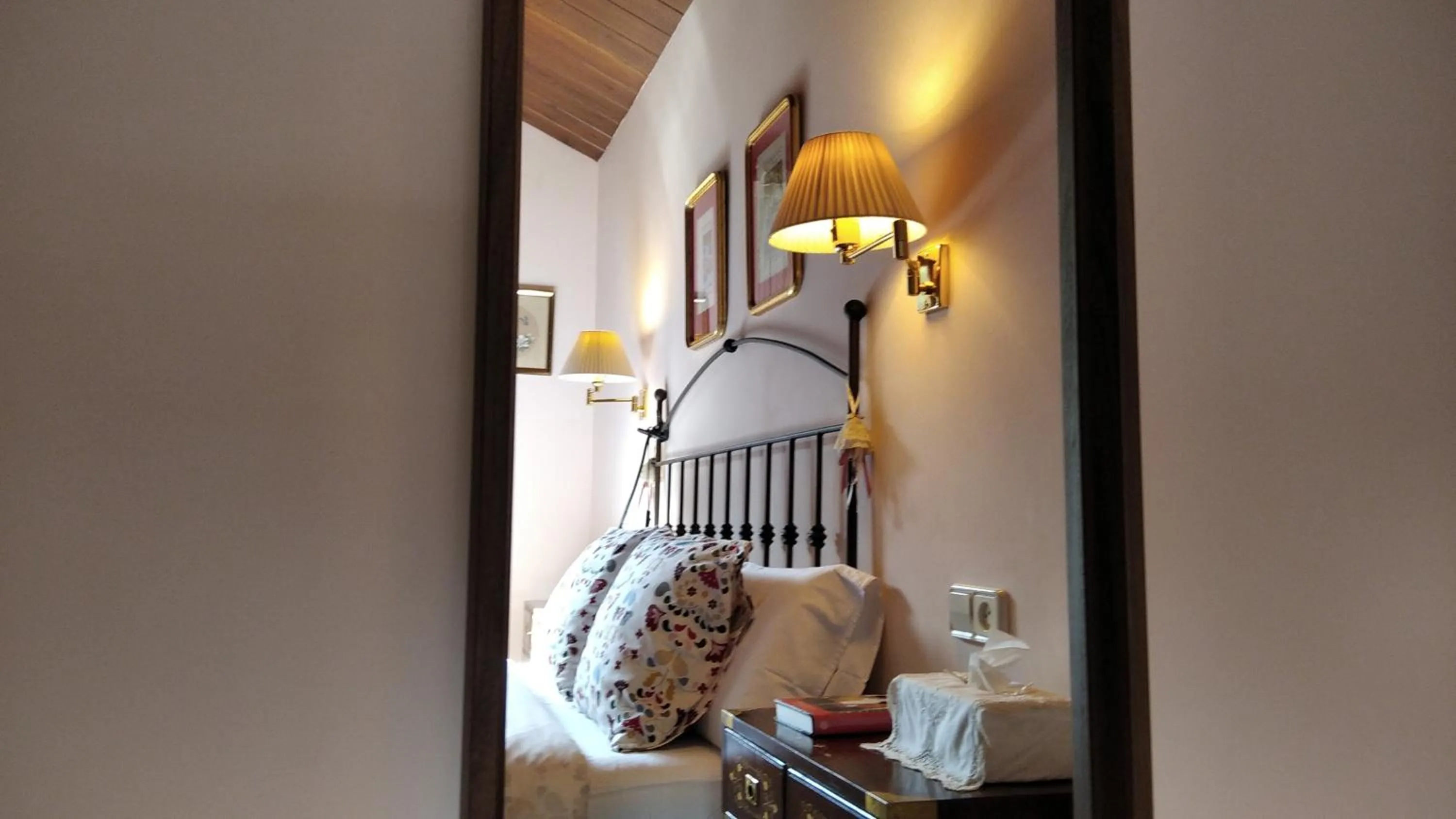 Bedroom in Les Margarides