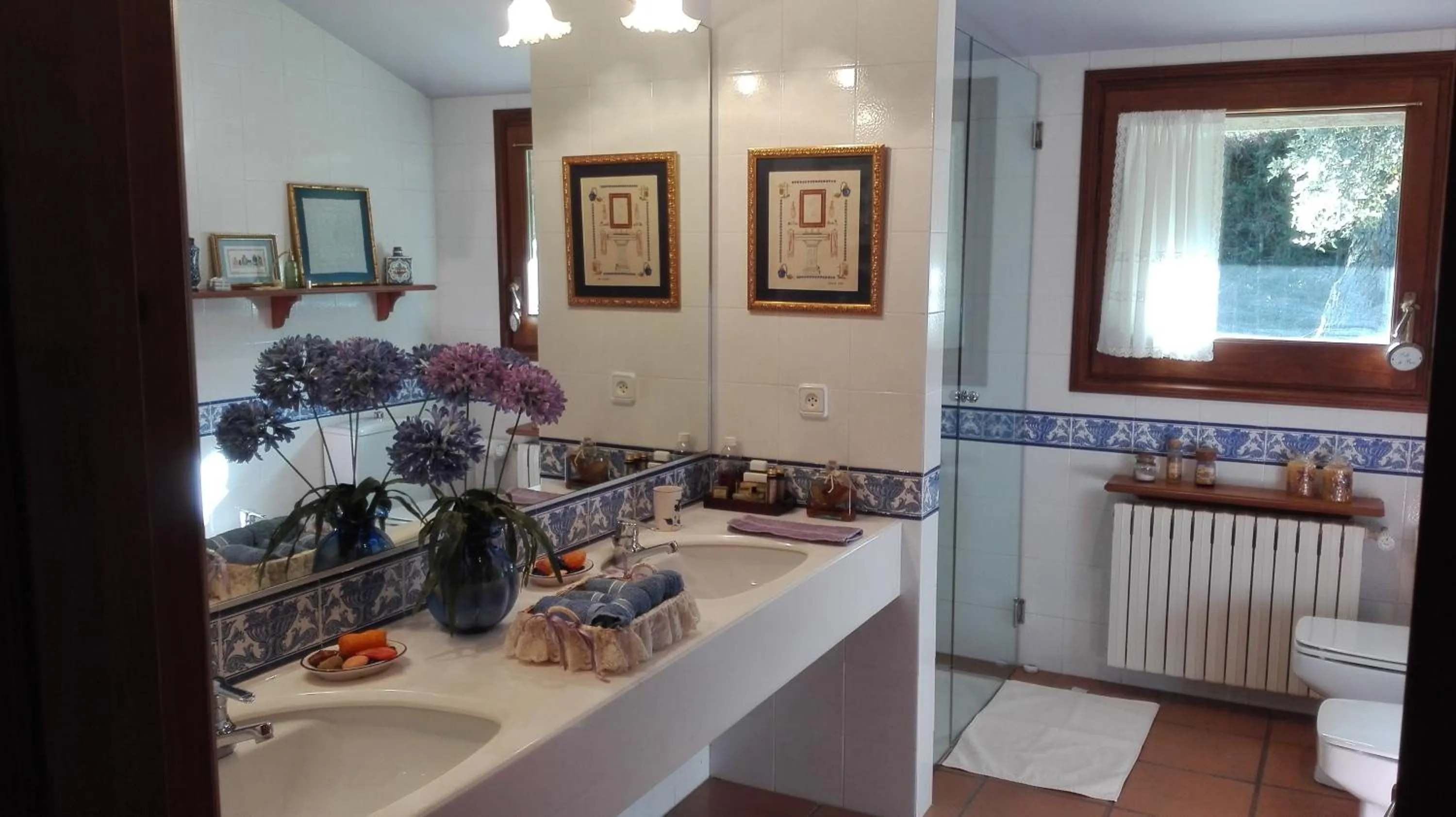 Bathroom in Les Margarides