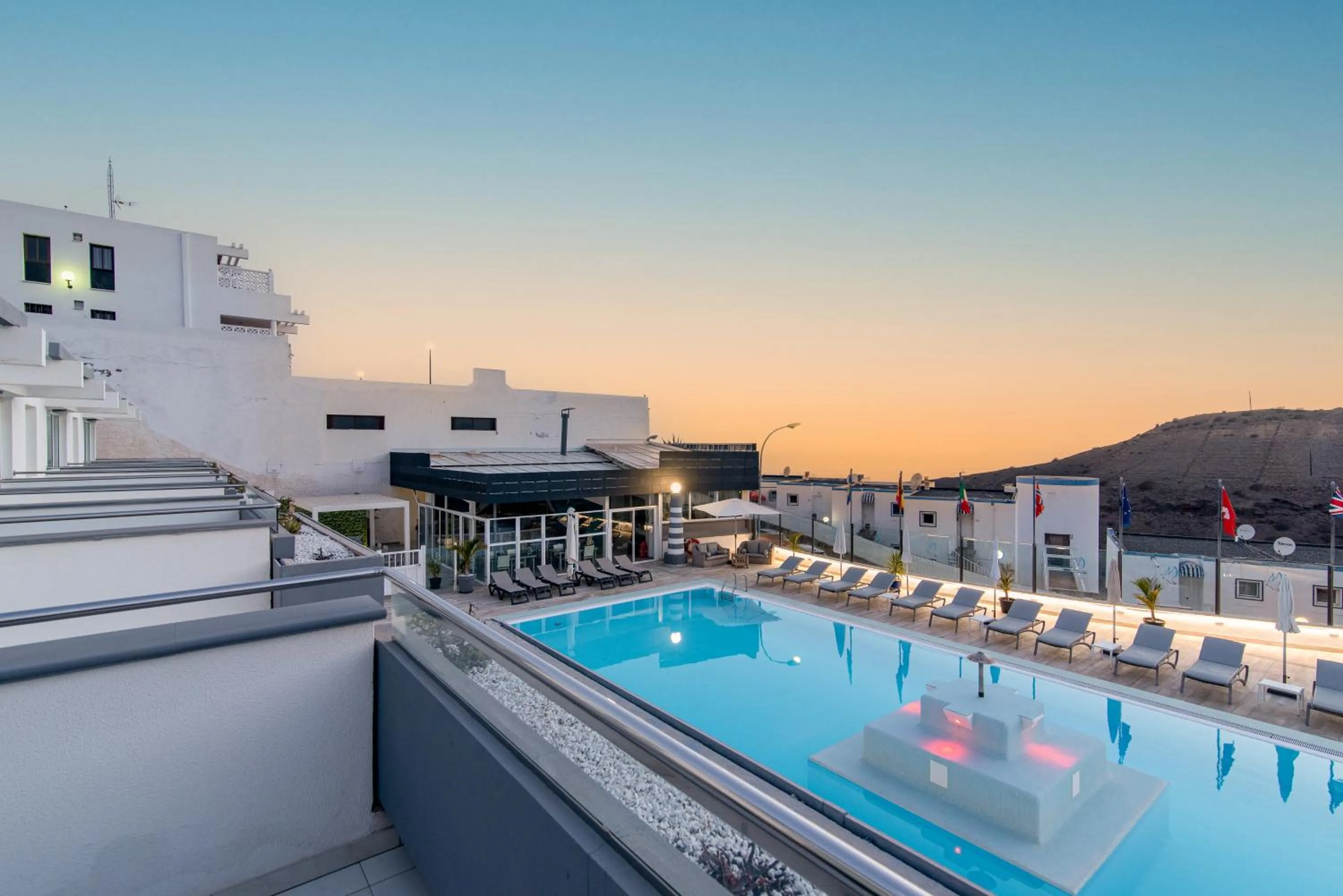 Pool view in Mariposa Del Sol