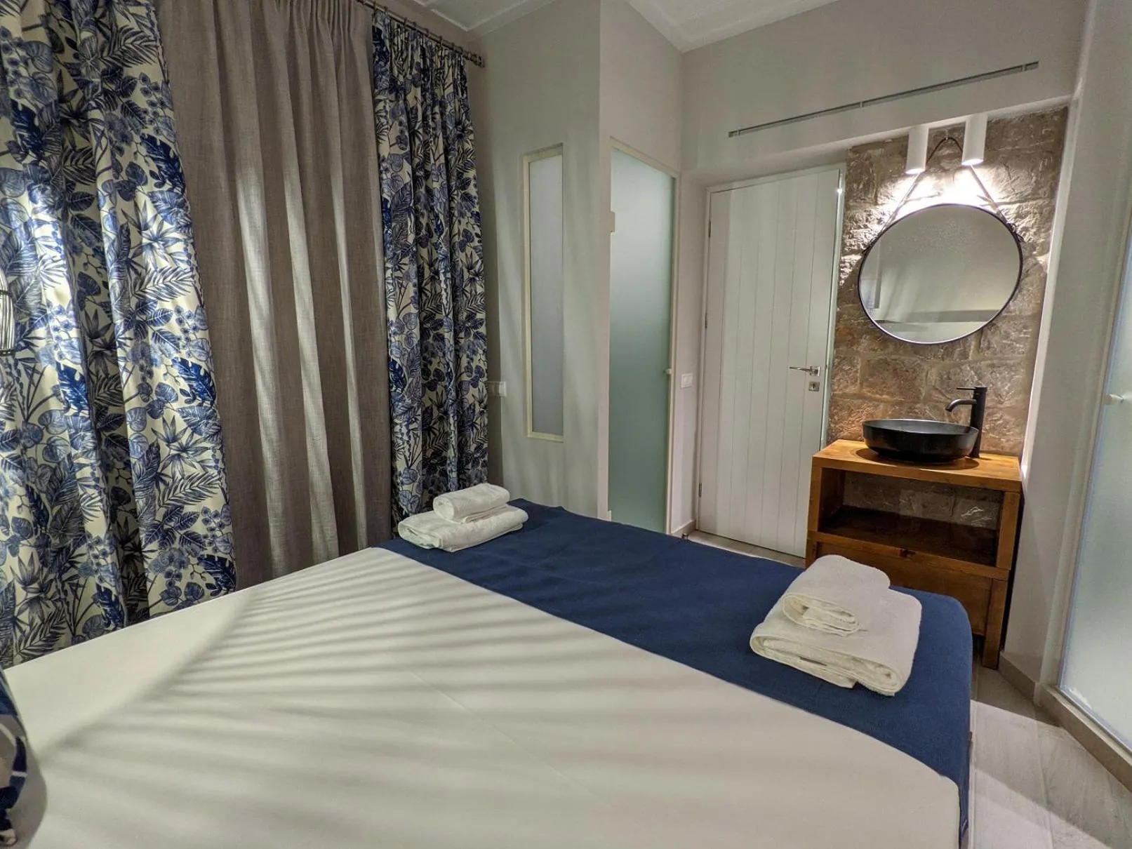 Bed in Kotroni Villas