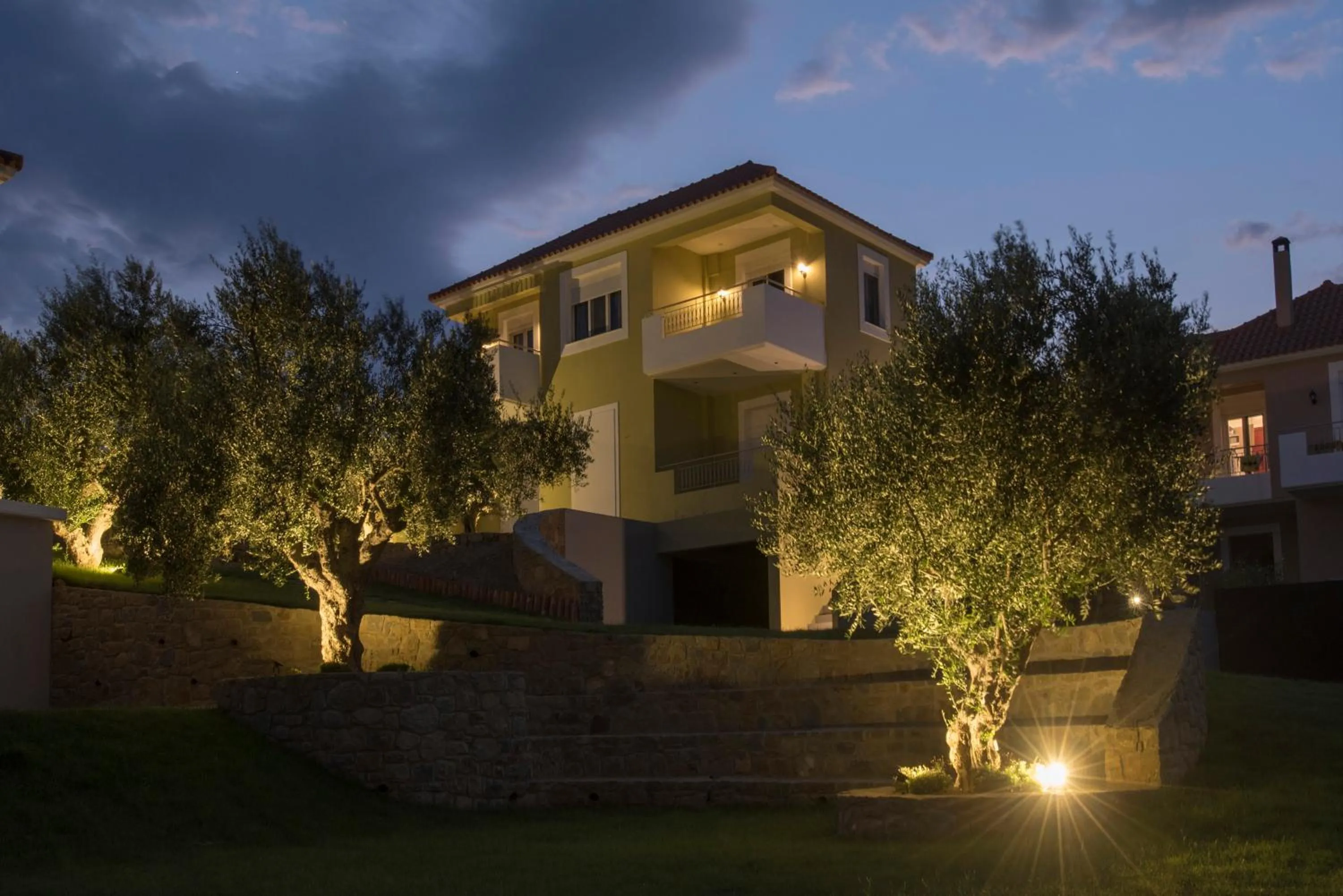 Property building in Kotroni Villas