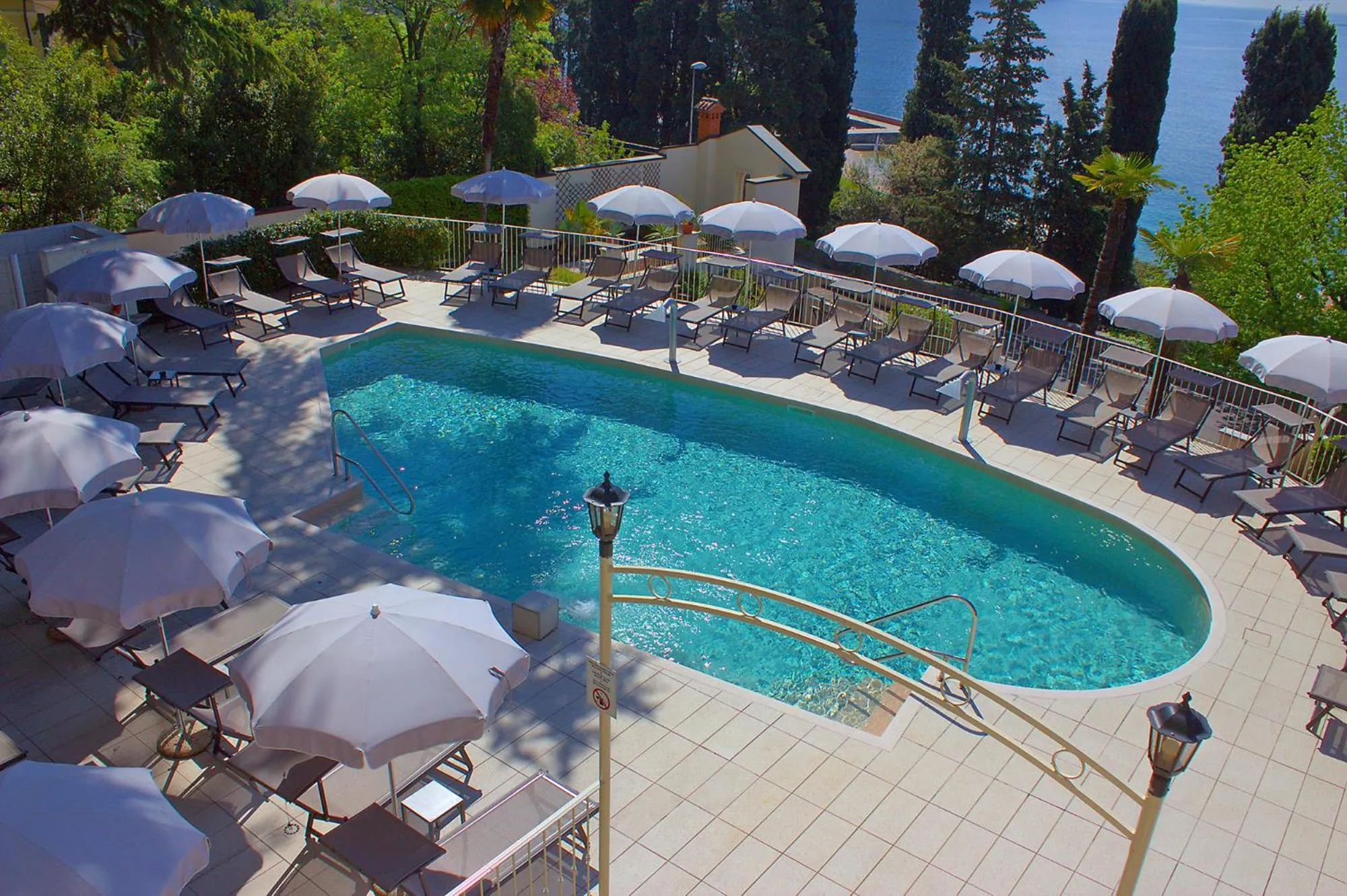 Swimming pool in Hotel Excelsior Le Terrazze