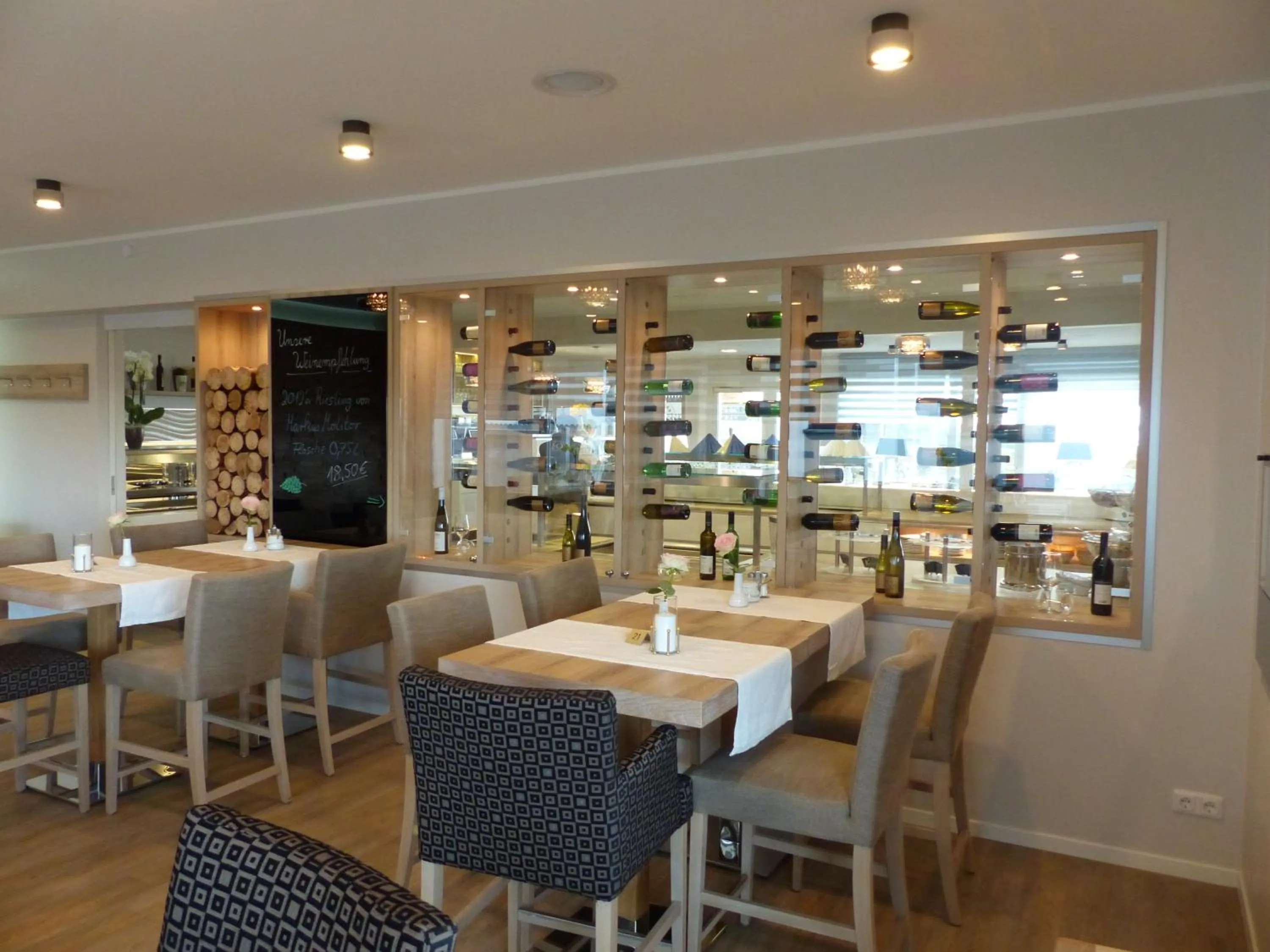 Restaurant/places to eat in Strand-Hotel