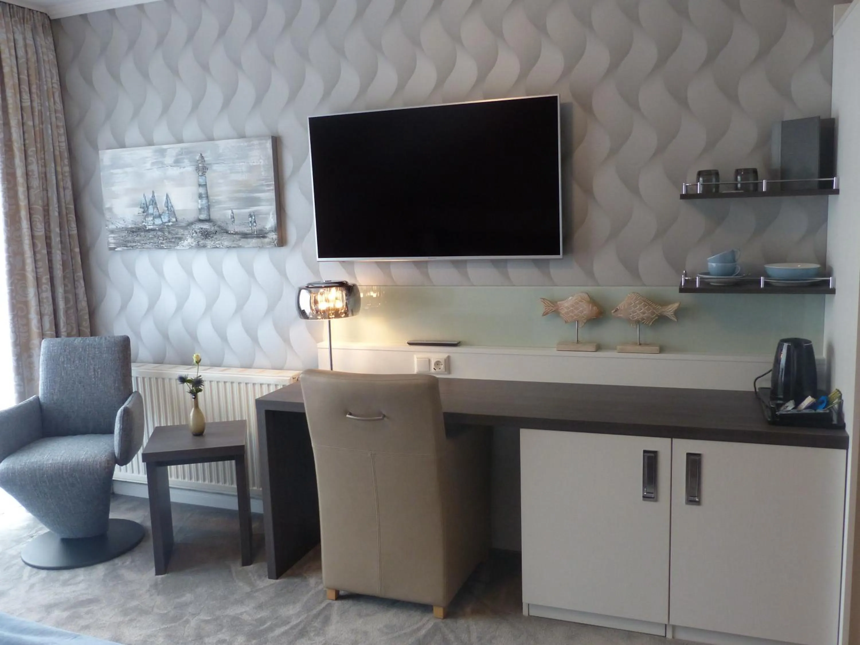 Photo of the whole room in Strand-Hotel