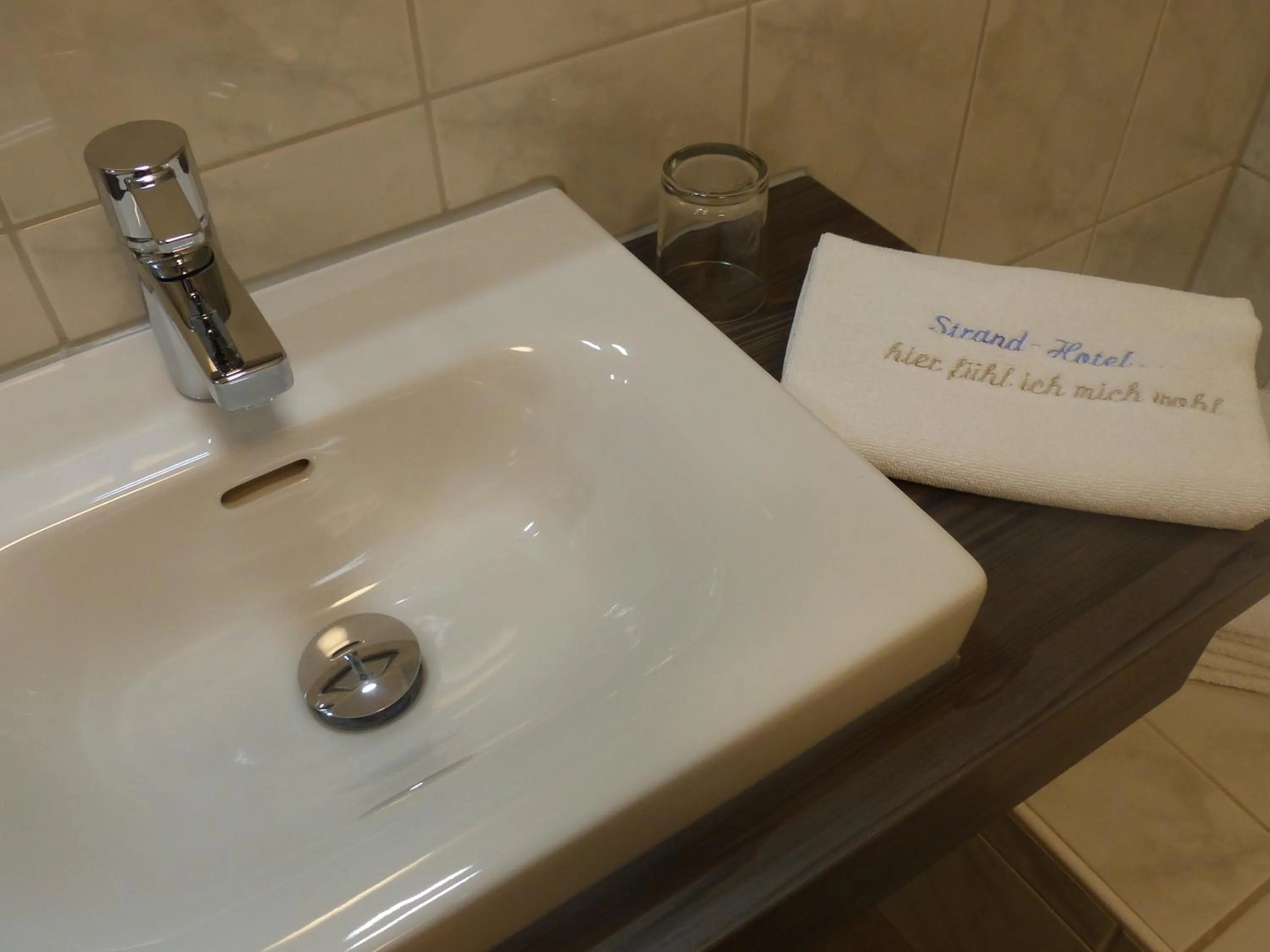 Bathroom in Strand-Hotel