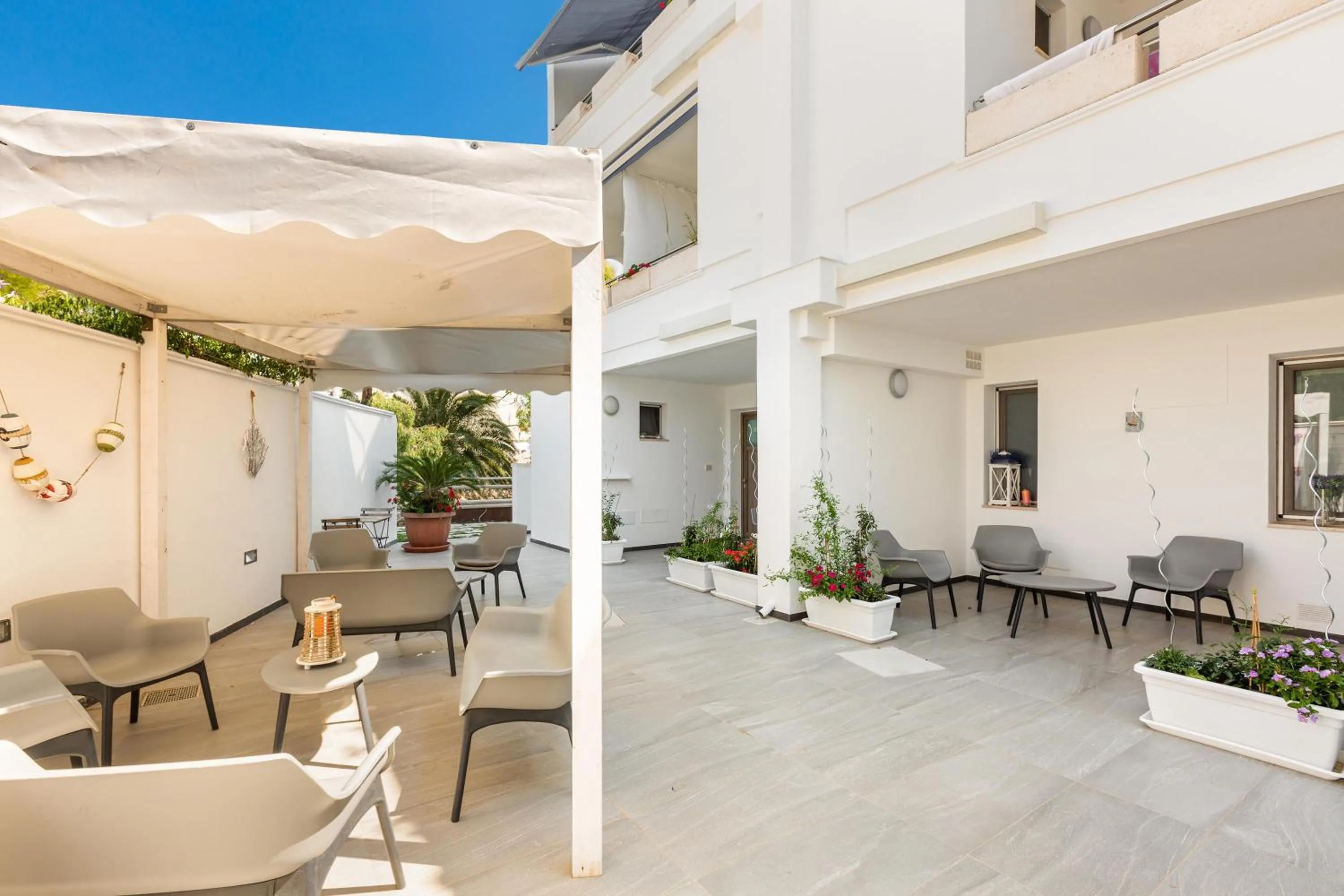 Property building in Maresidence - il Residence sul mare a Torre Pali